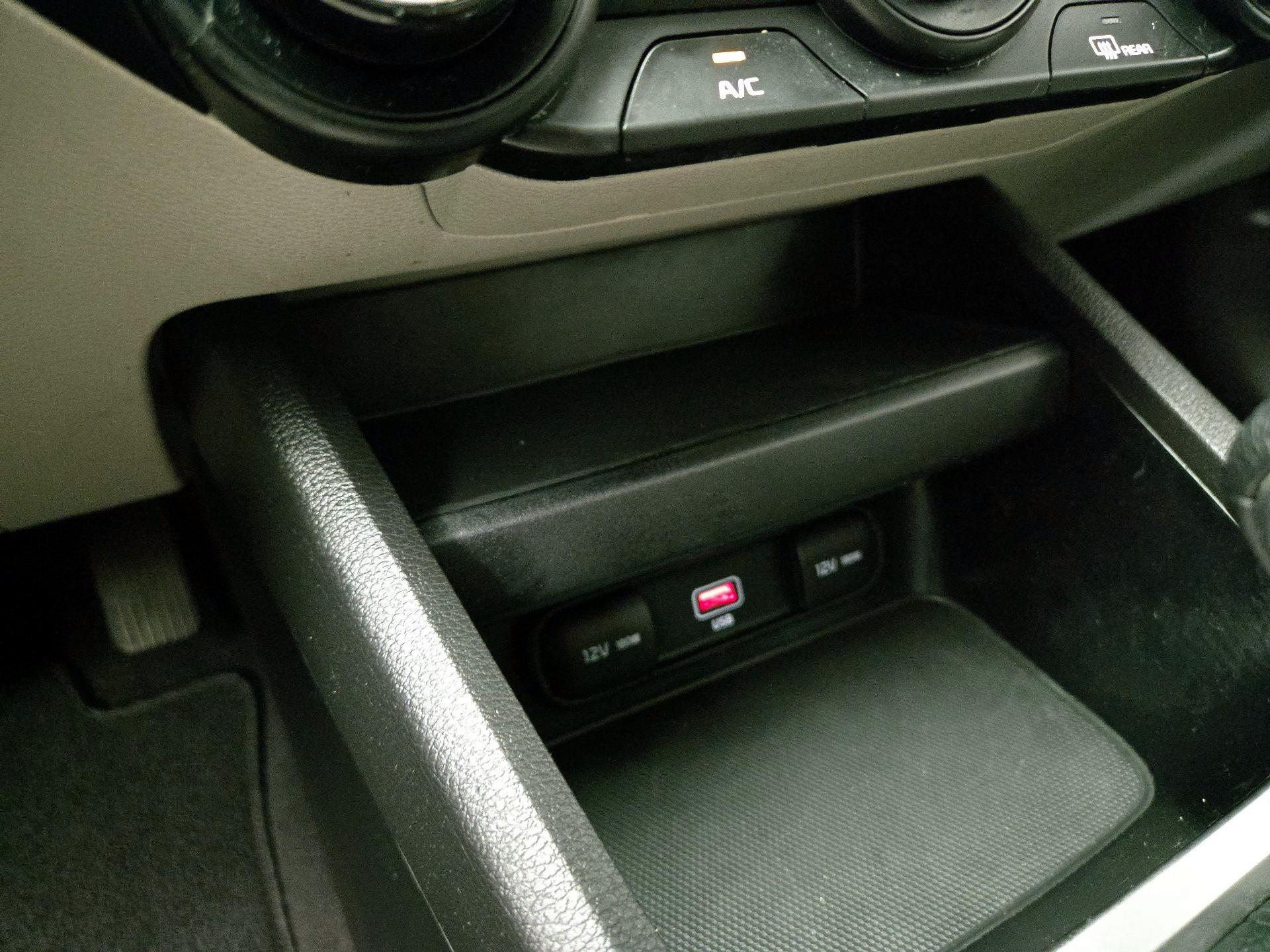 Thumbnail: 2022 Kia Forte - 18