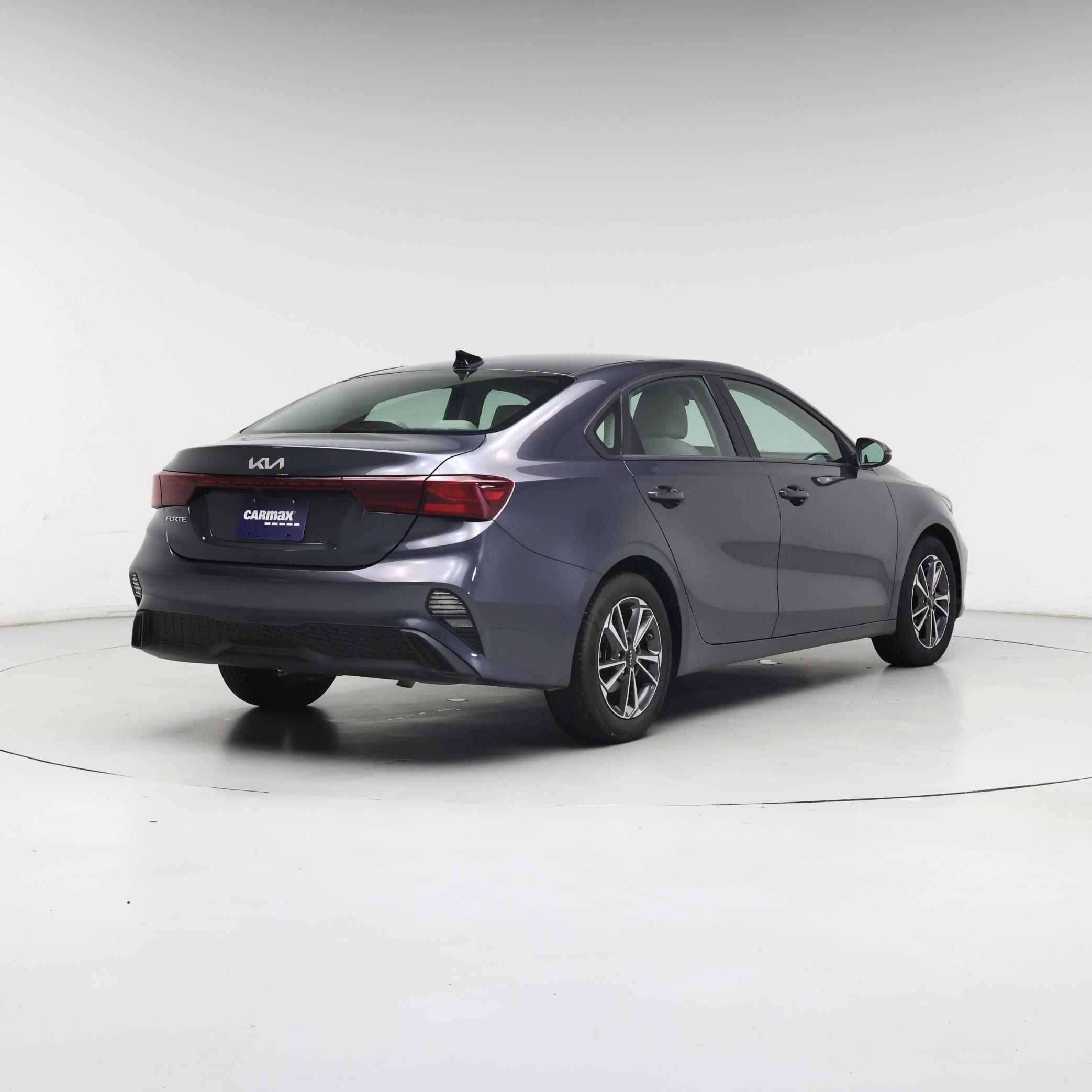 Thumbnail: 2022 Kia Forte - 8