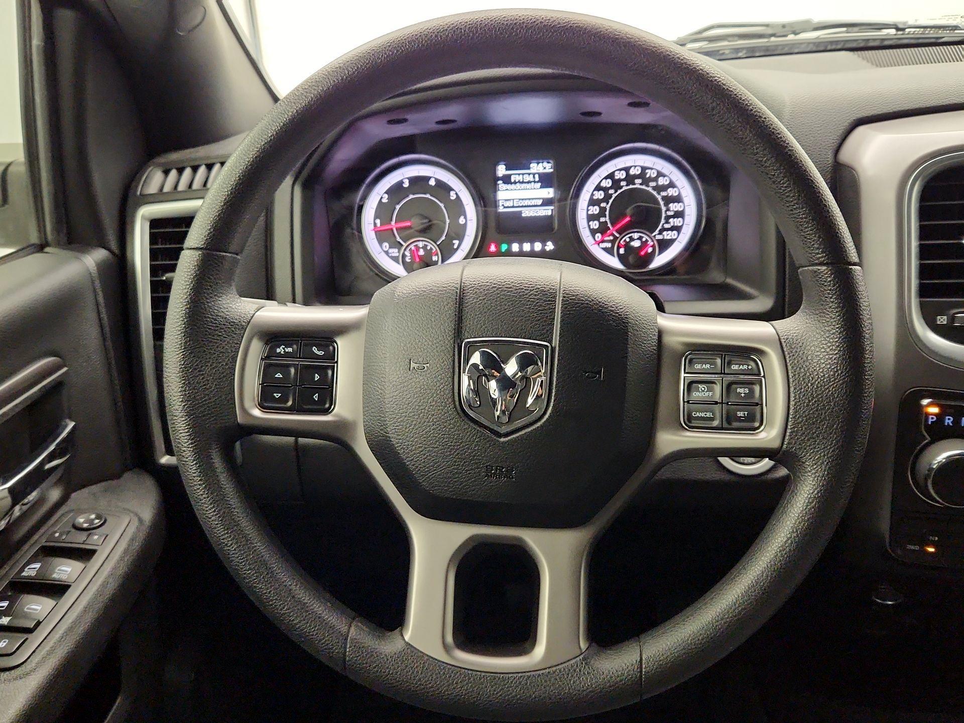 Thumbnail: 2022 RAM 1500 Classic - 10