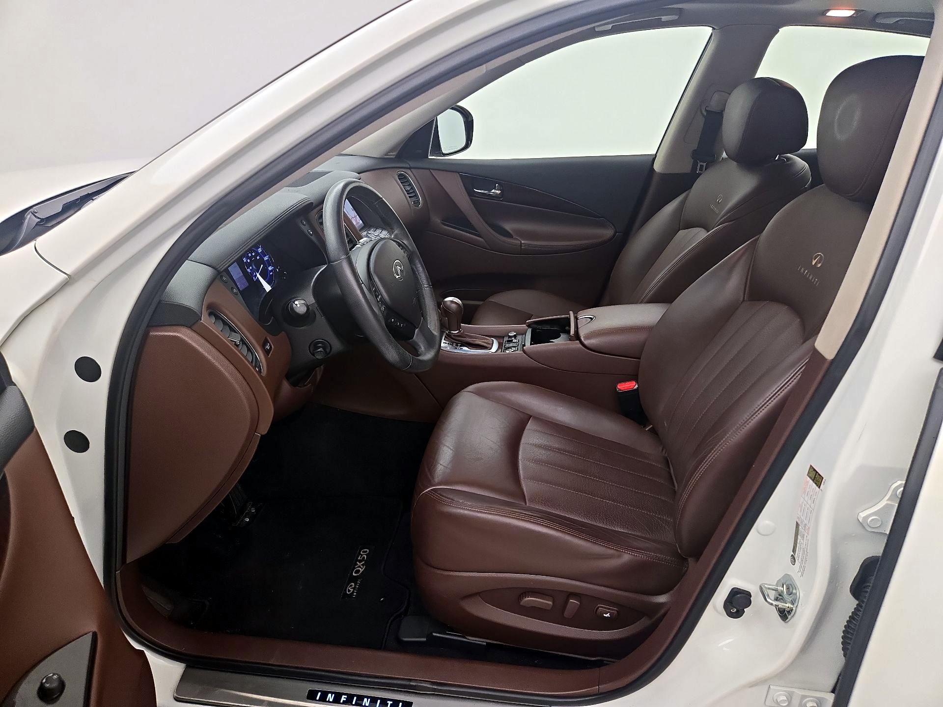 Thumbnail: 2014 INFINITI QX50 - 11