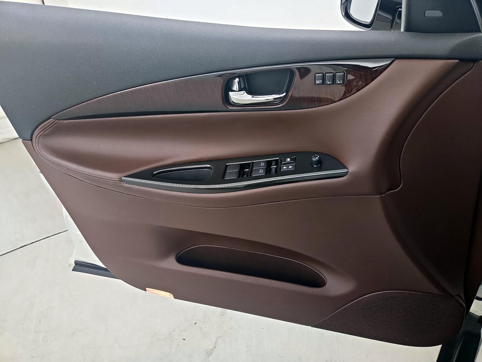 Thumbnail: 2014 INFINITI QX50 - 12