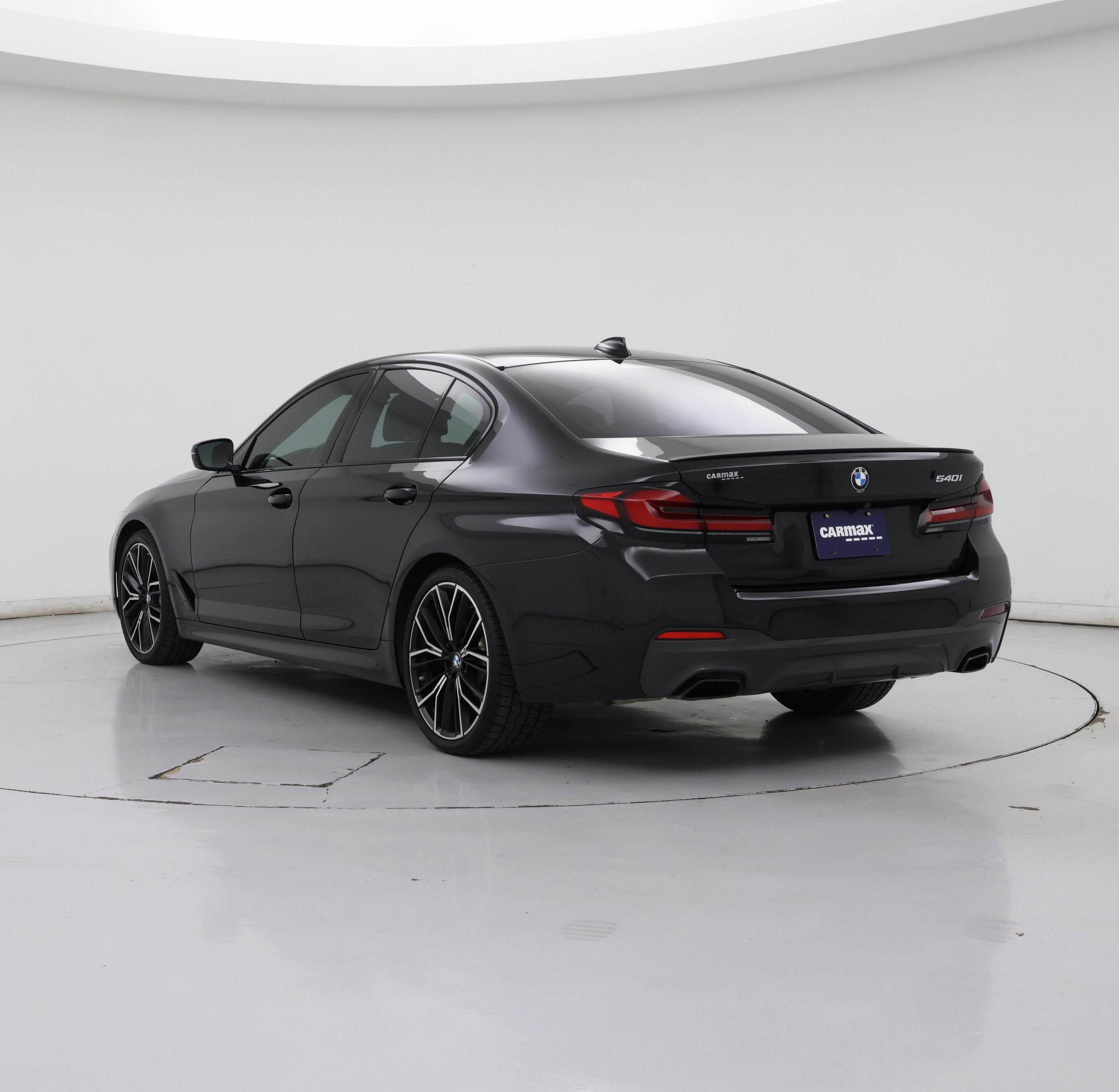 Thumbnail: 2023 BMW 5 Series - 2