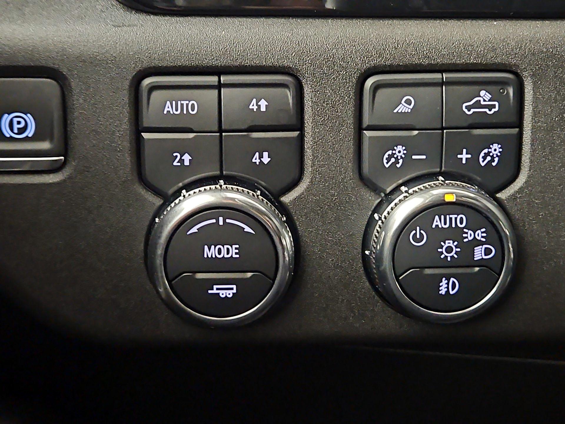 Thumbnail: 2024 GMC Sierra 2500 - 13