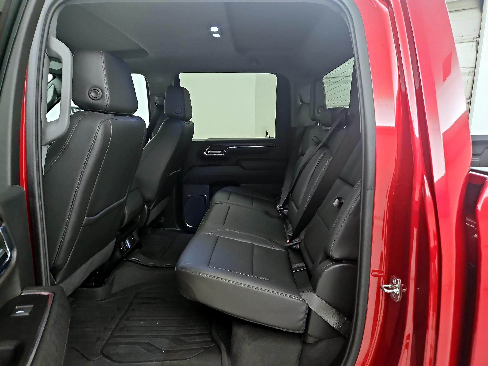 Thumbnail: 2024 GMC Sierra 2500 - 19