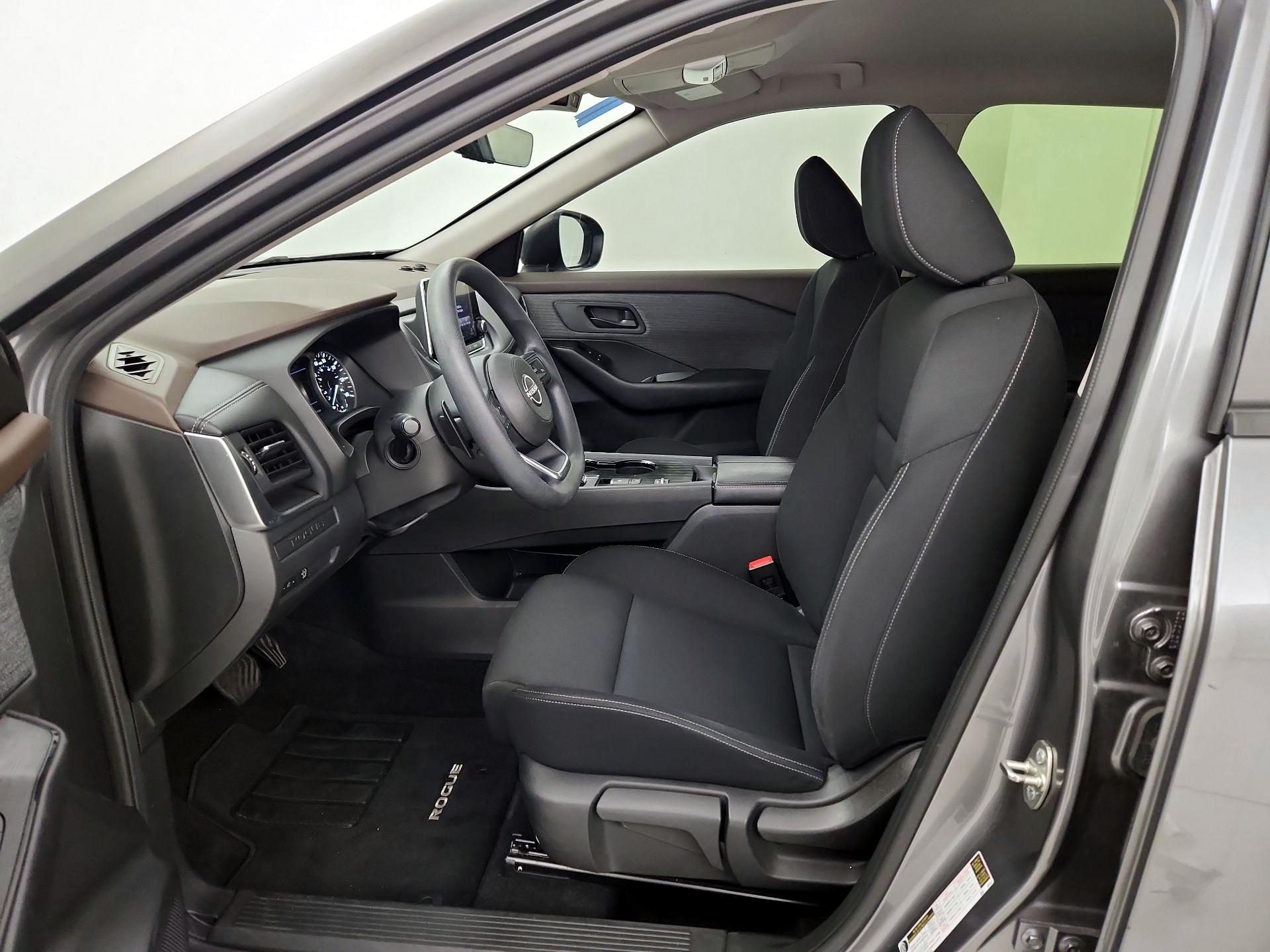 Thumbnail: 2023 Nissan Rogue - 11