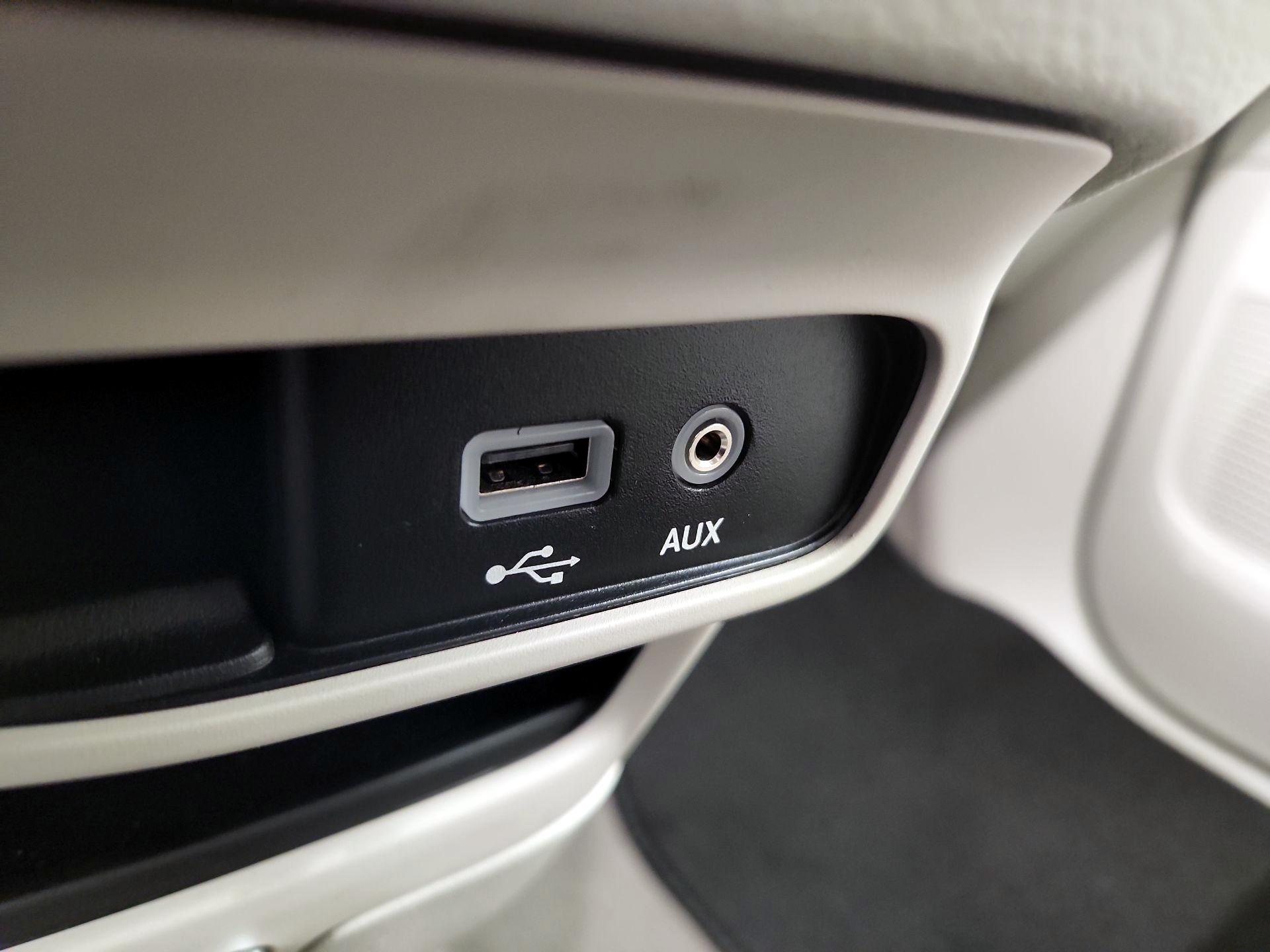 Thumbnail: 2020 Chrysler Pacifica - 19