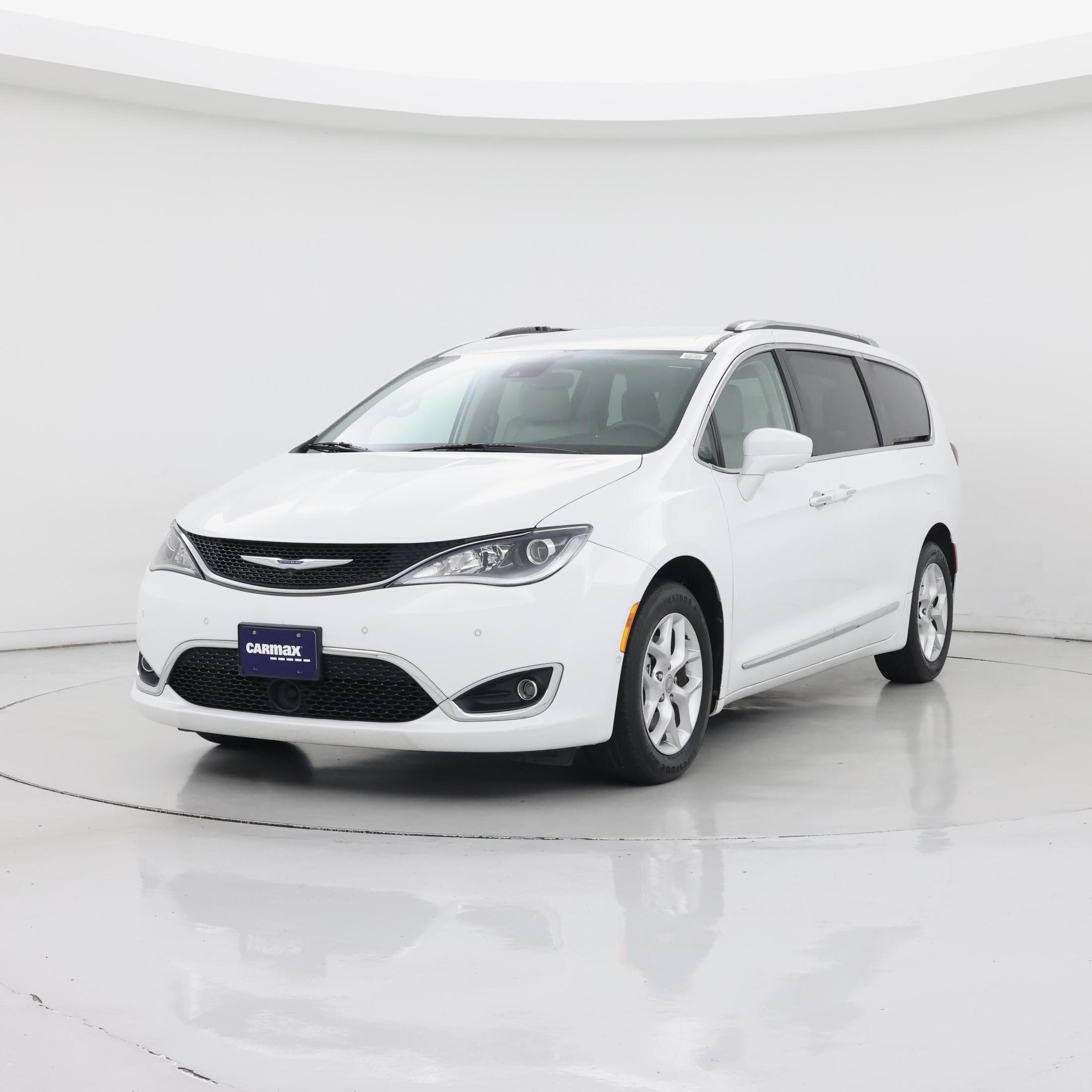 Thumbnail: 2020 Chrysler Pacifica - 4