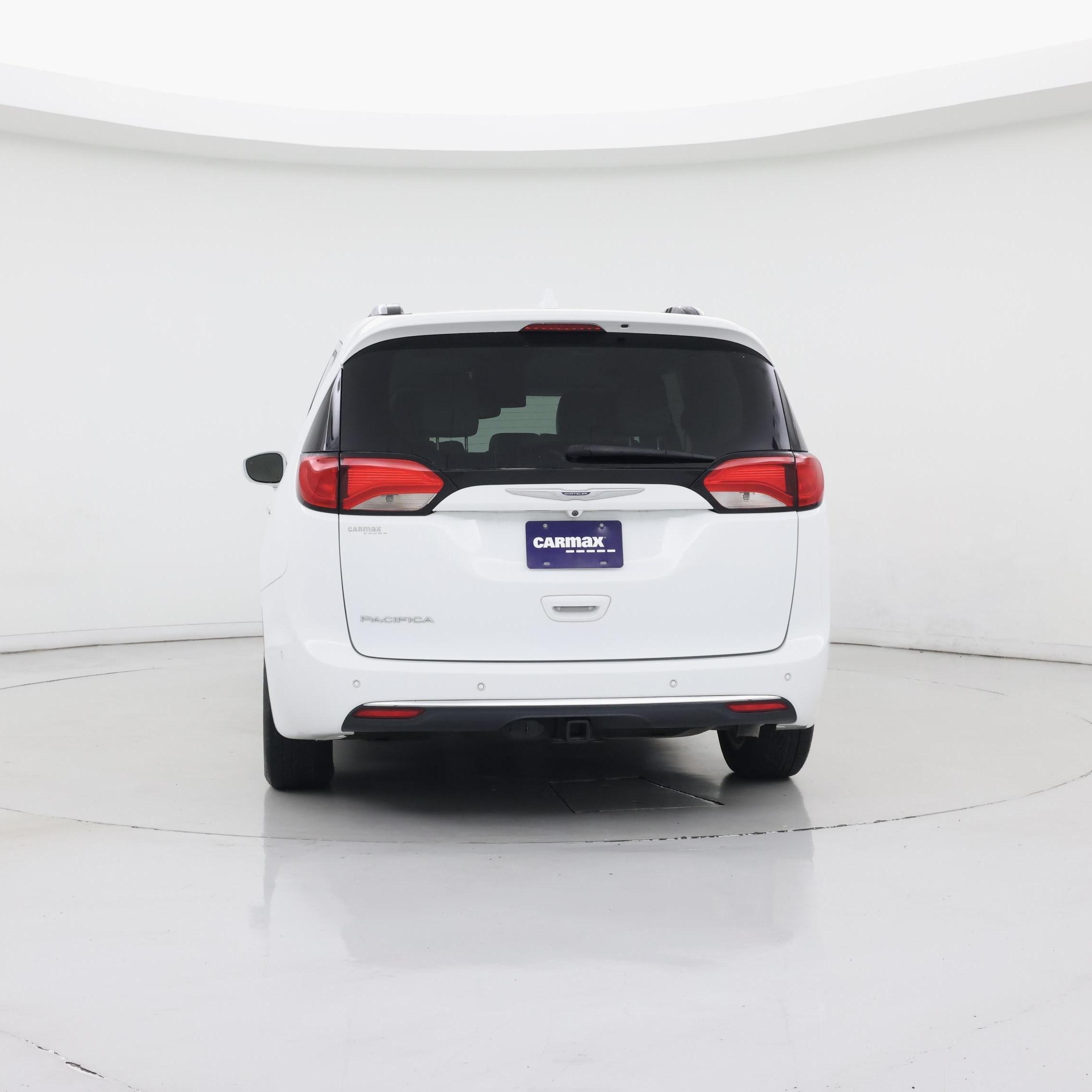 Thumbnail: 2020 Chrysler Pacifica - 6