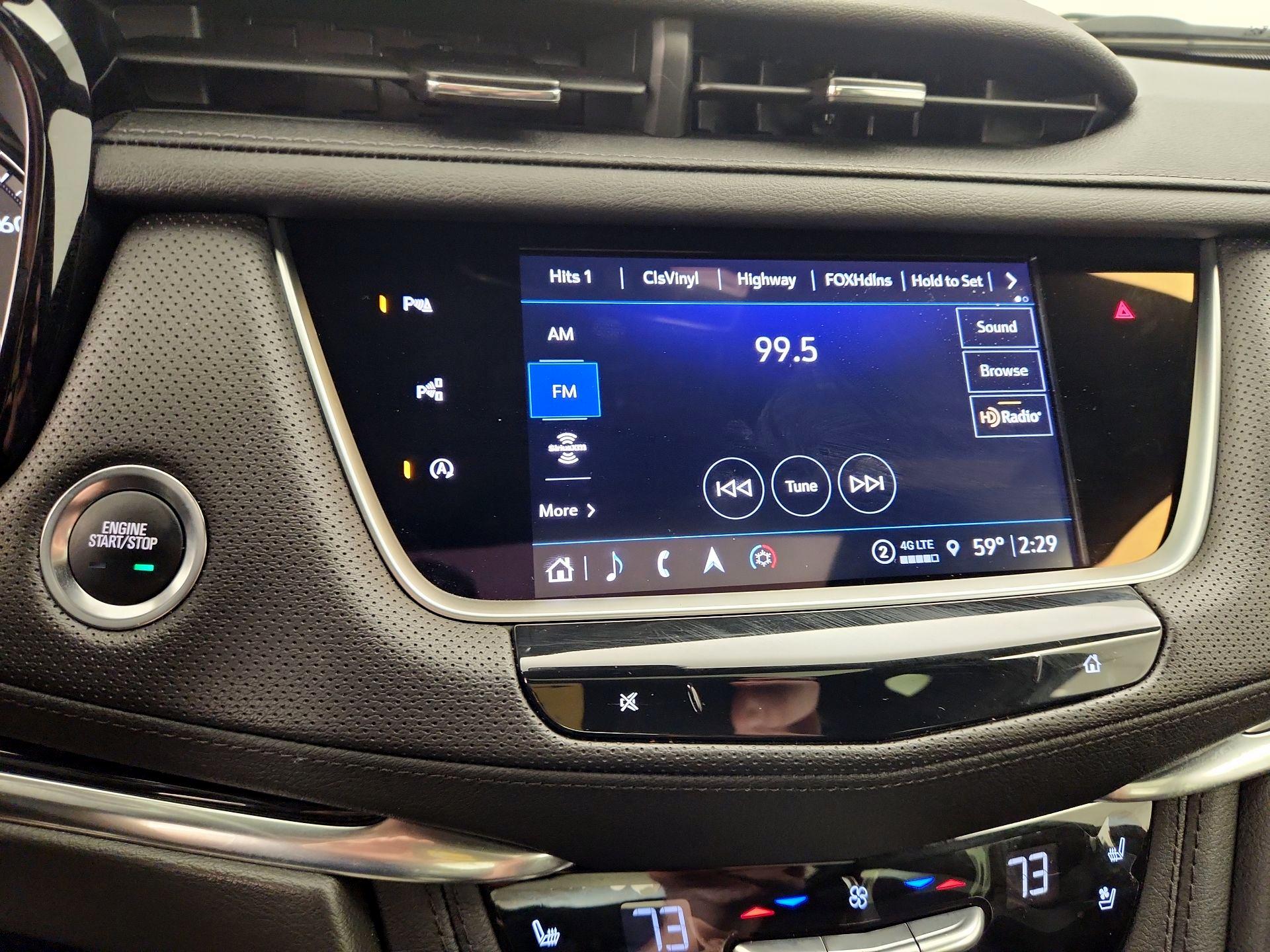 Thumbnail: 2023 Cadillac XT5 - 15