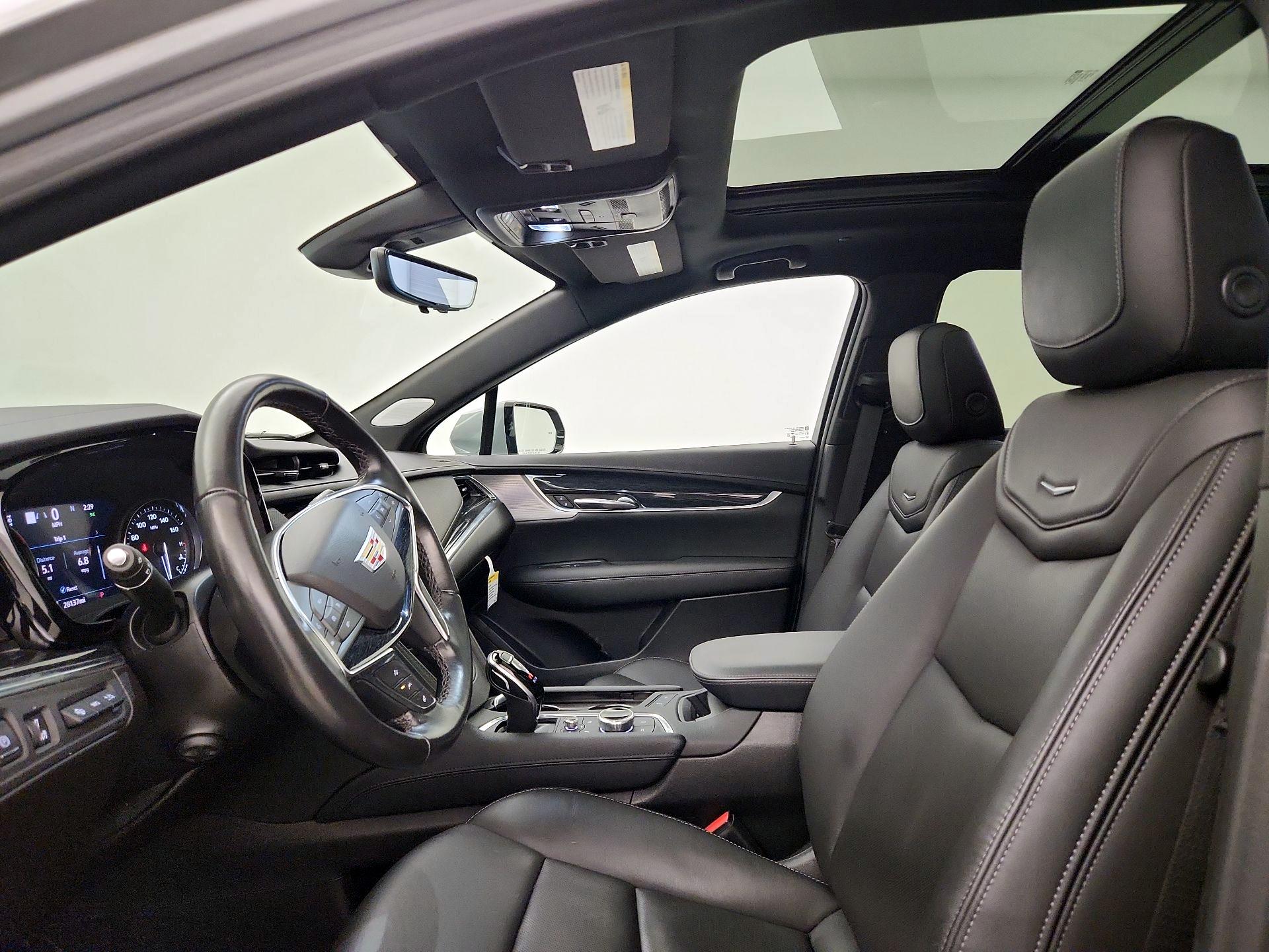 Thumbnail: 2023 Cadillac XT5 - 19