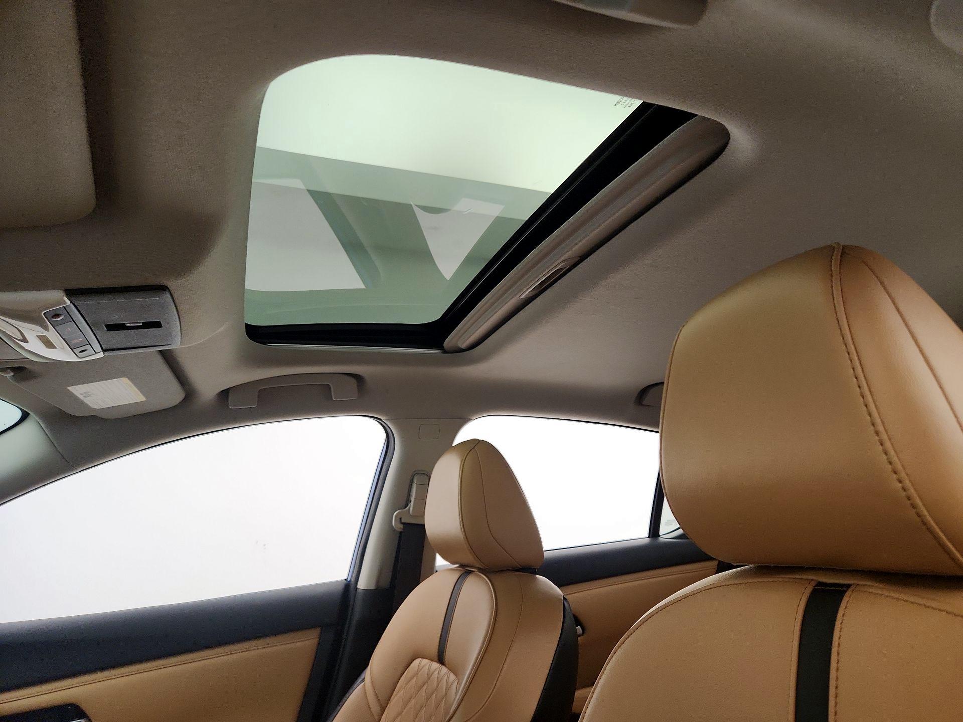 Thumbnail: 2020 Nissan Sentra - 19