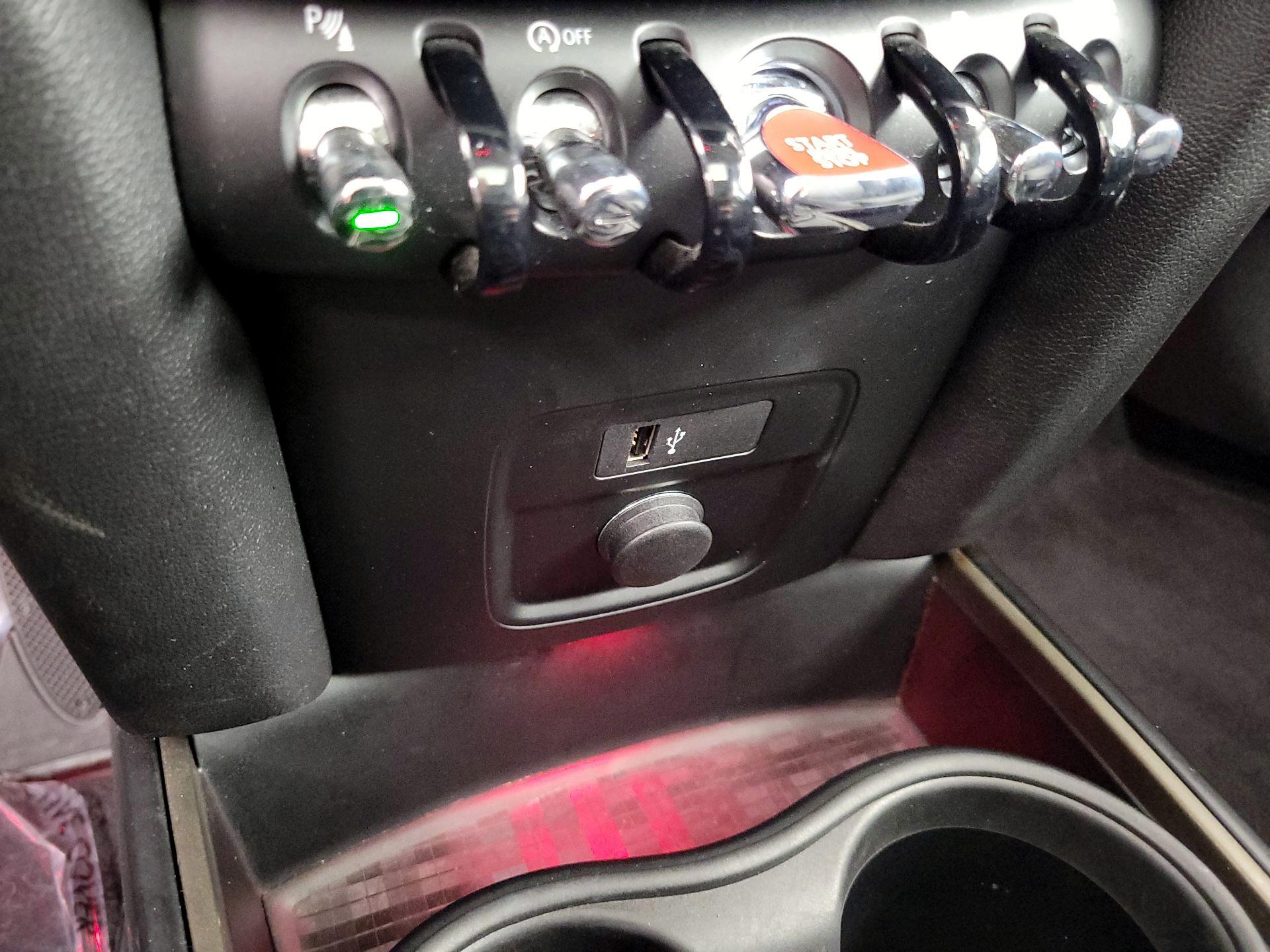 Thumbnail: 2022 MINI Cooper Countryman - 19