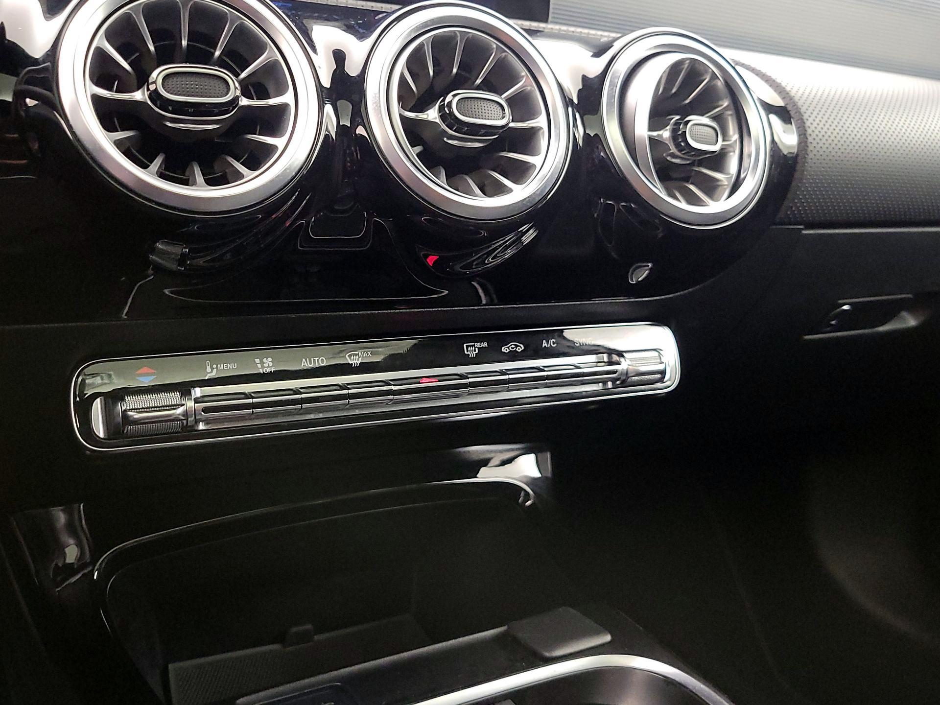 Thumbnail: 2022 Mercedes-Benz A-Class - 17