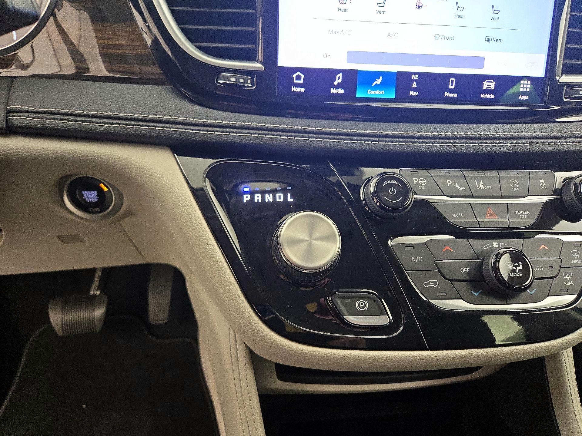 Thumbnail: 2022 Chrysler Pacifica - 18