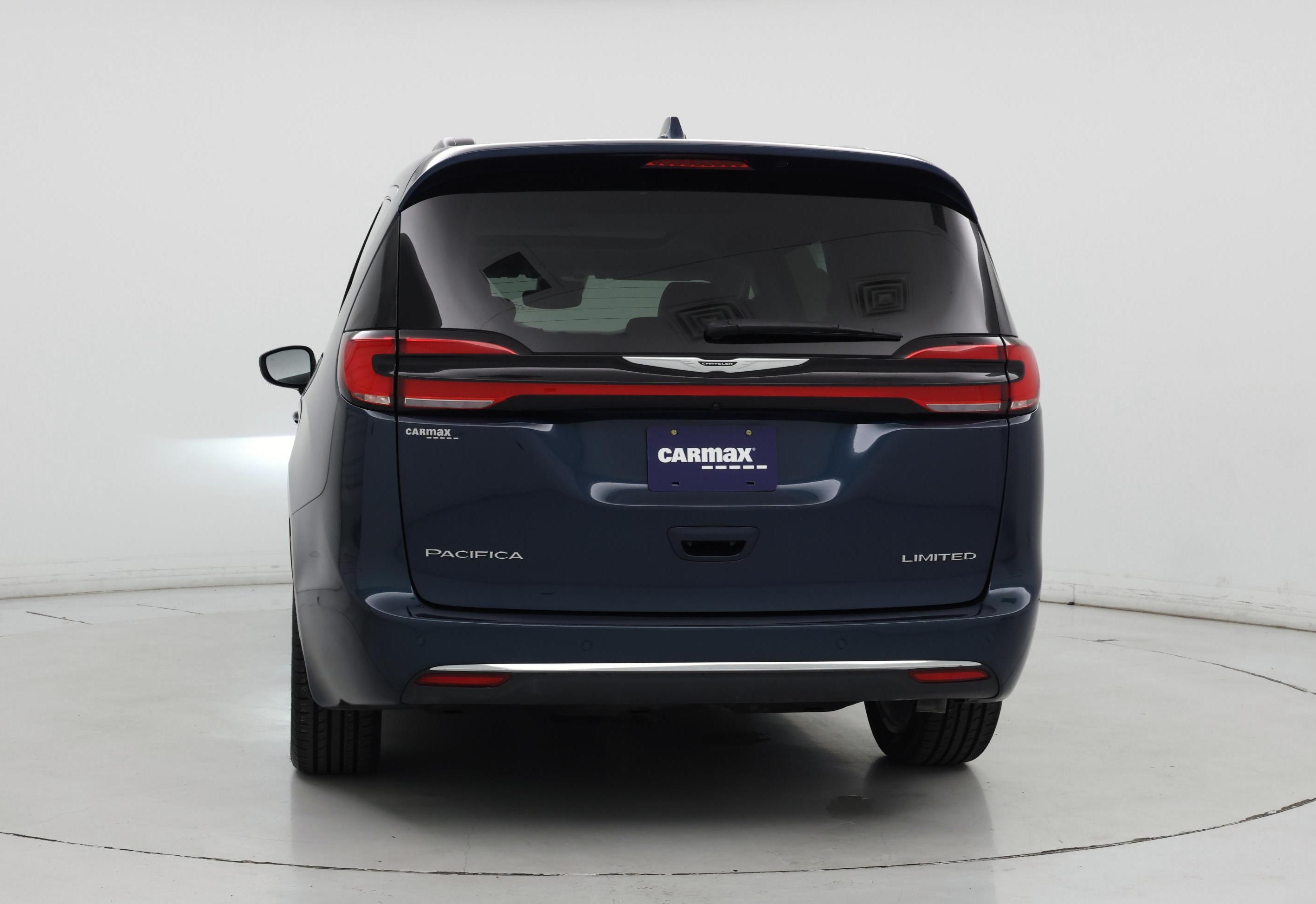 Thumbnail: 2022 Chrysler Pacifica - 6