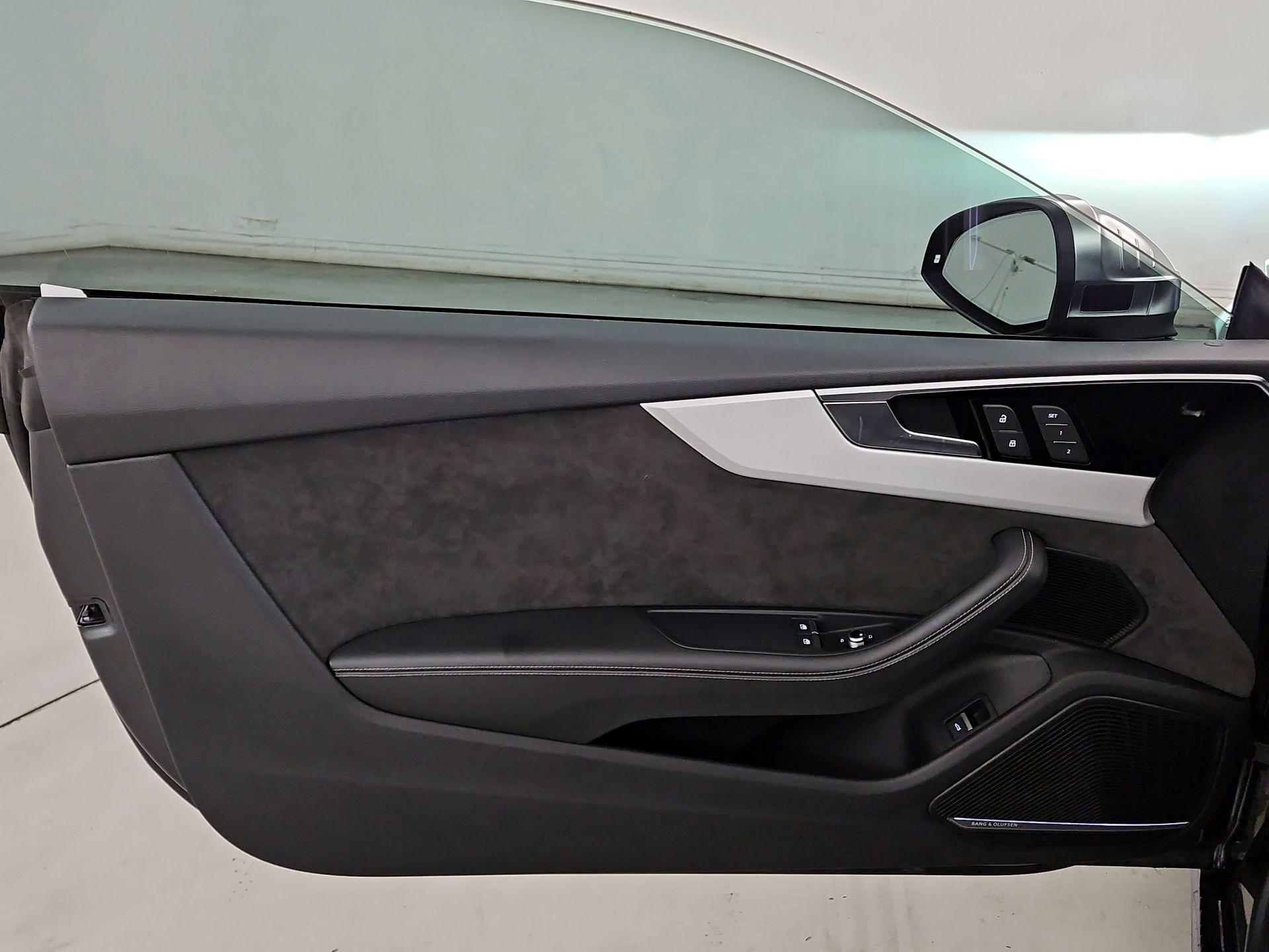 Thumbnail: 2021 Audi S5 - 12