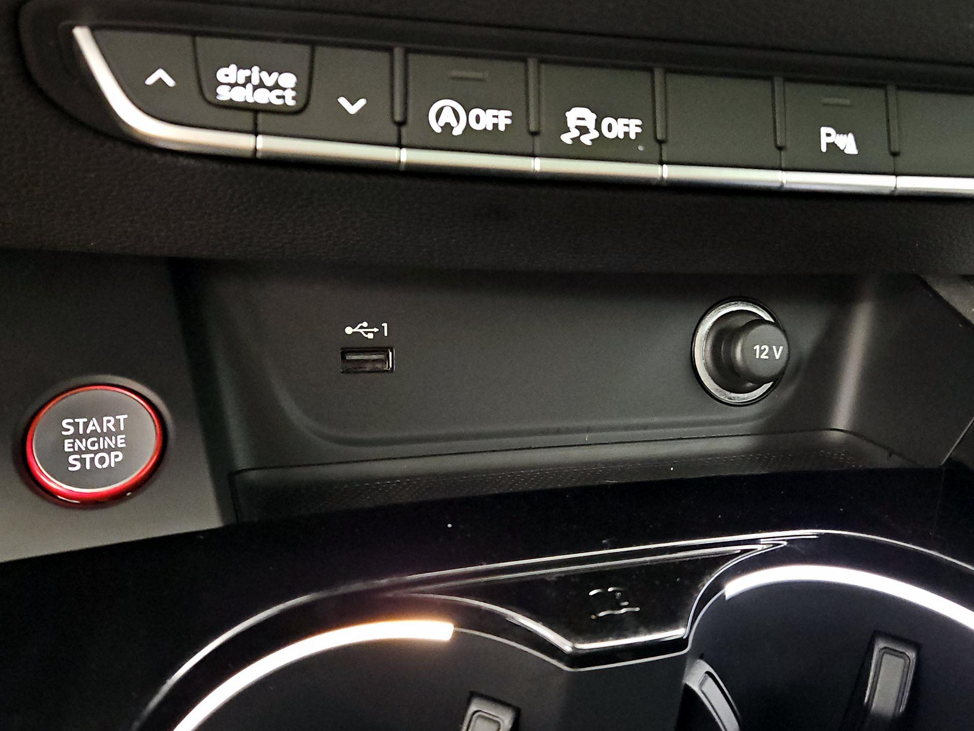 Thumbnail: 2021 Audi S5 - 18