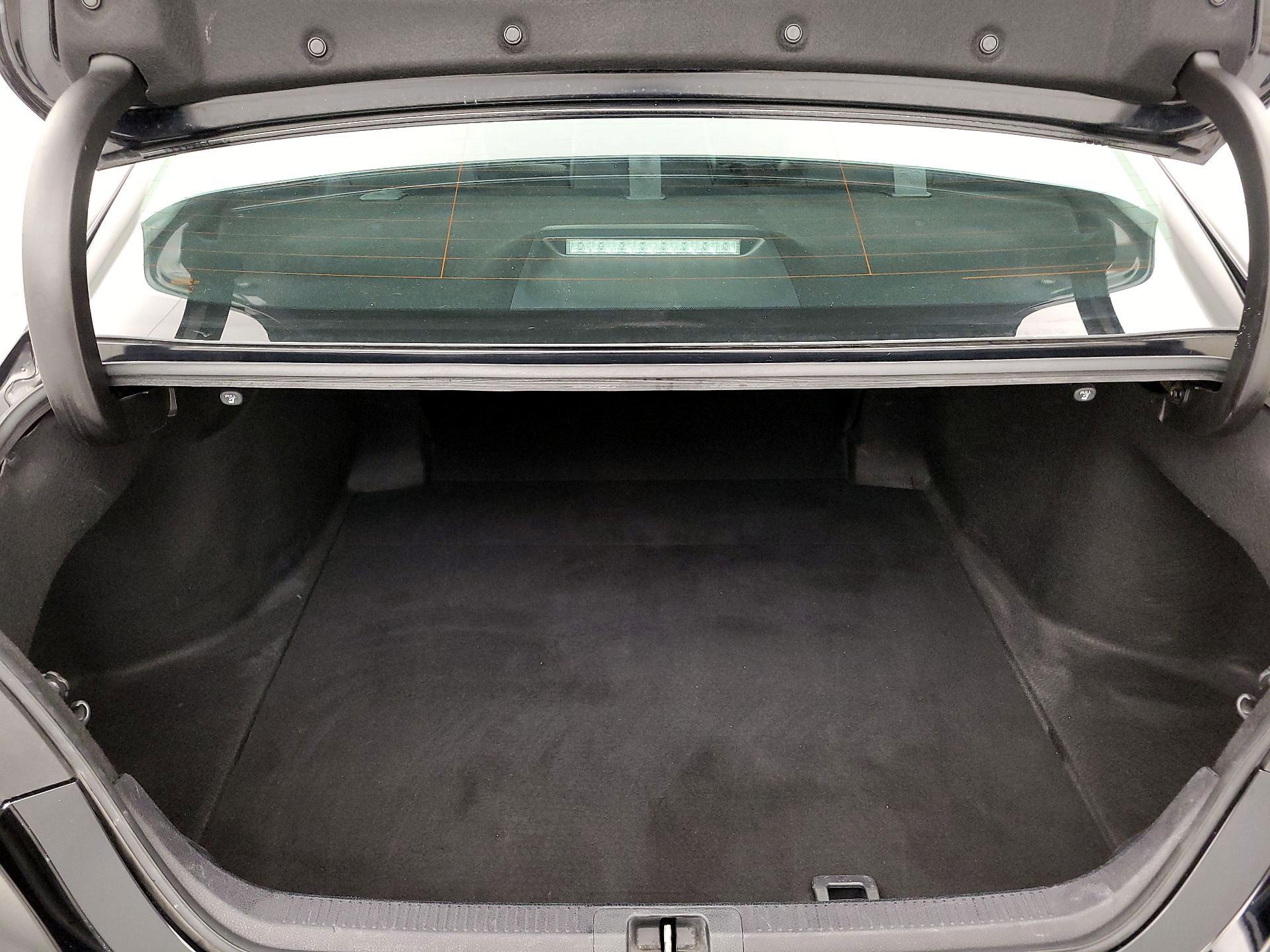 Thumbnail: 2021 Toyota Camry - 20