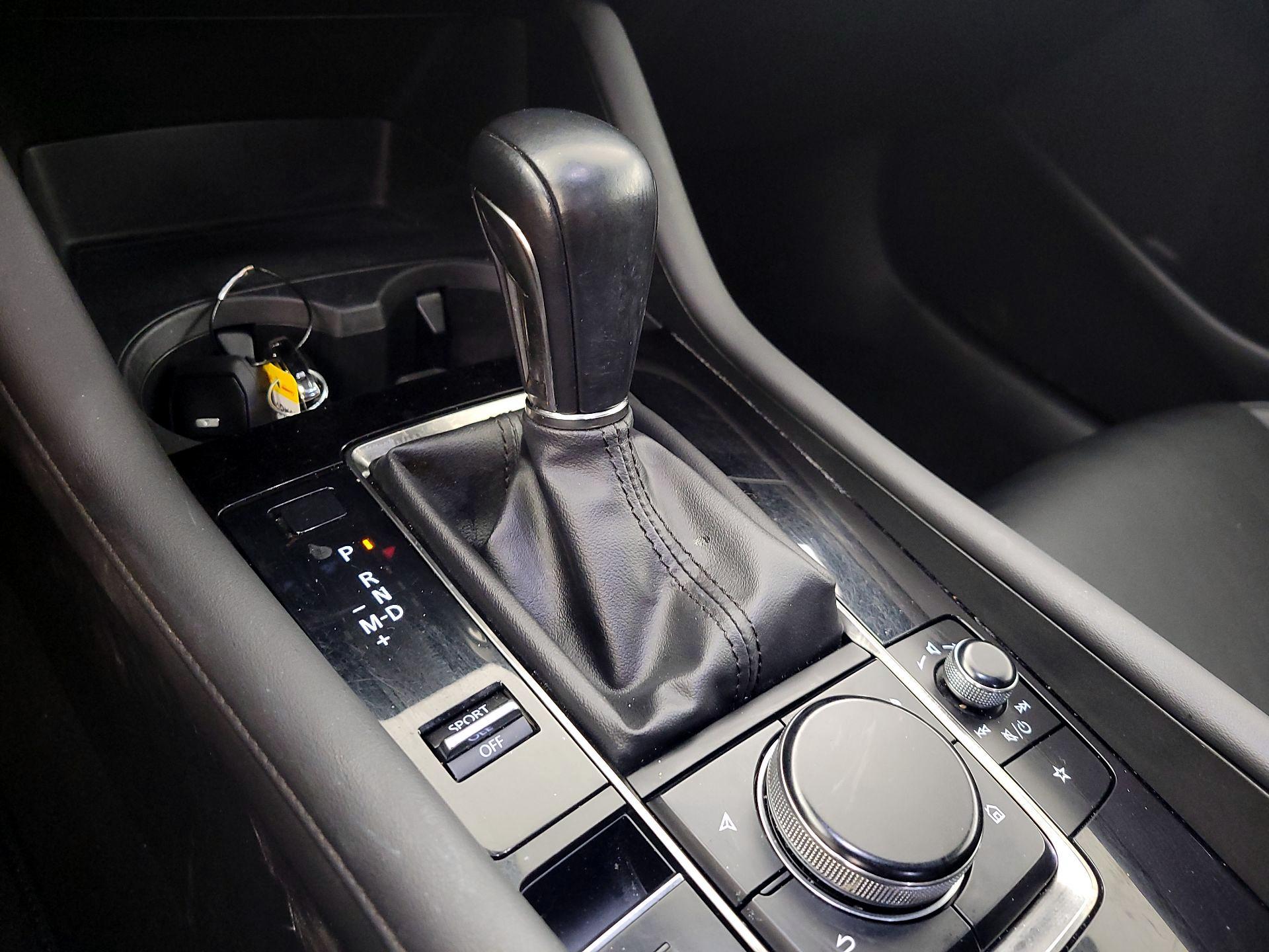 Thumbnail: 2021 Mazda Mazda3 - 17