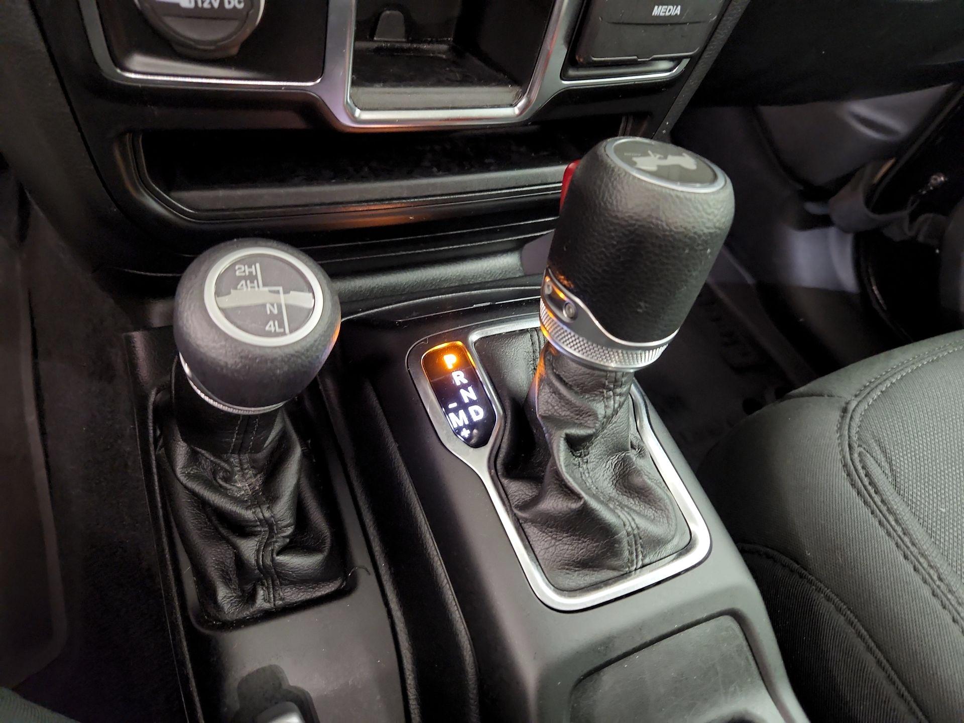 Thumbnail: 2021 Jeep Wrangler - 17