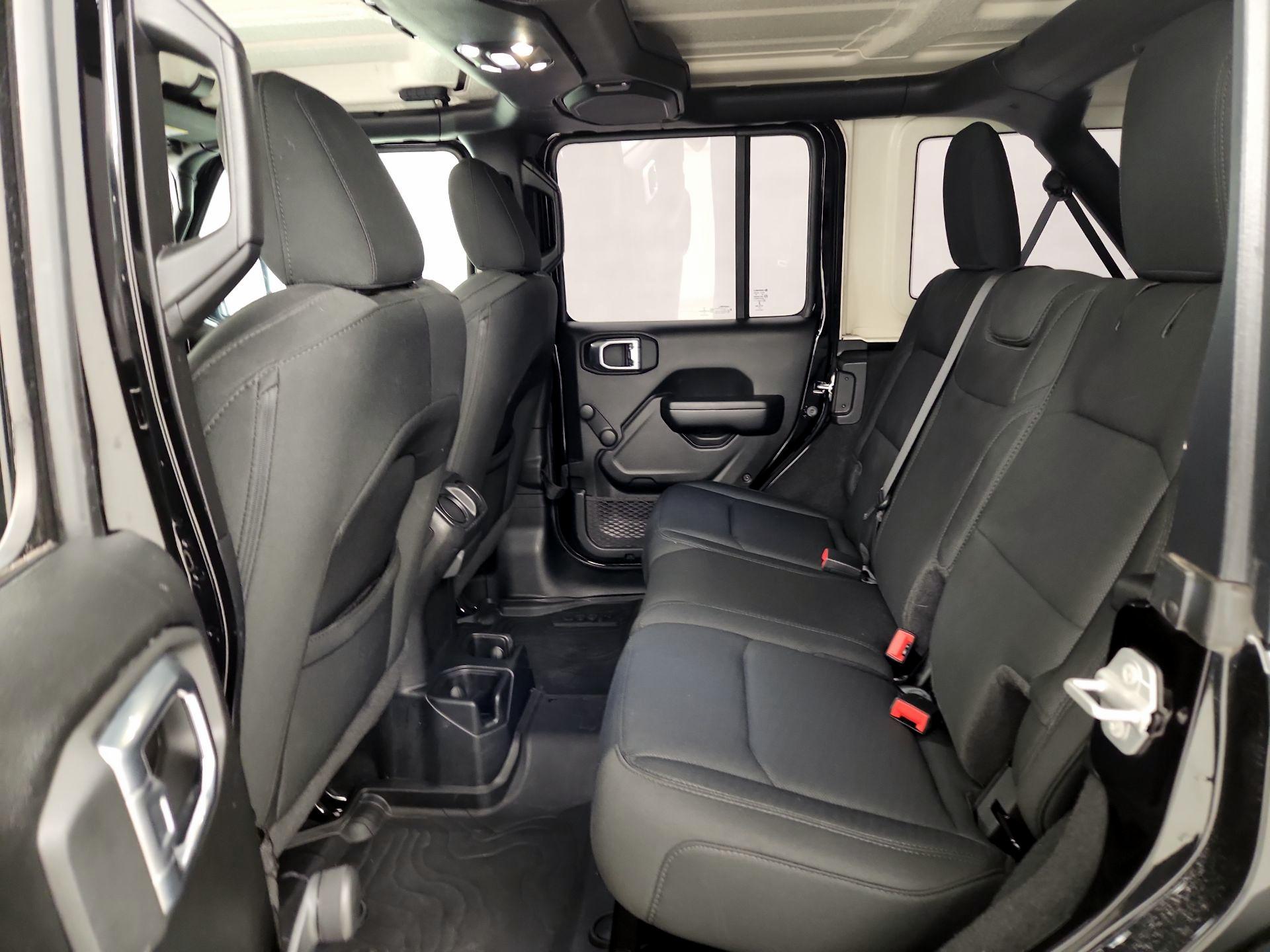 Thumbnail: 2021 Jeep Wrangler - 19