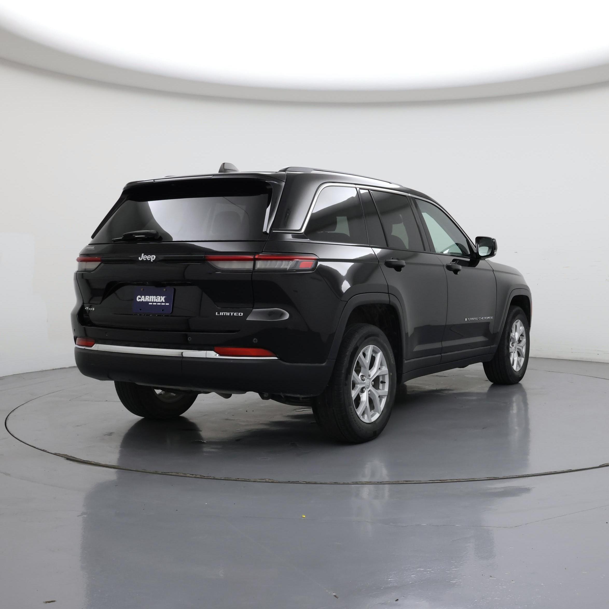 Thumbnail: 2023 Jeep Grand Cherokee - 8