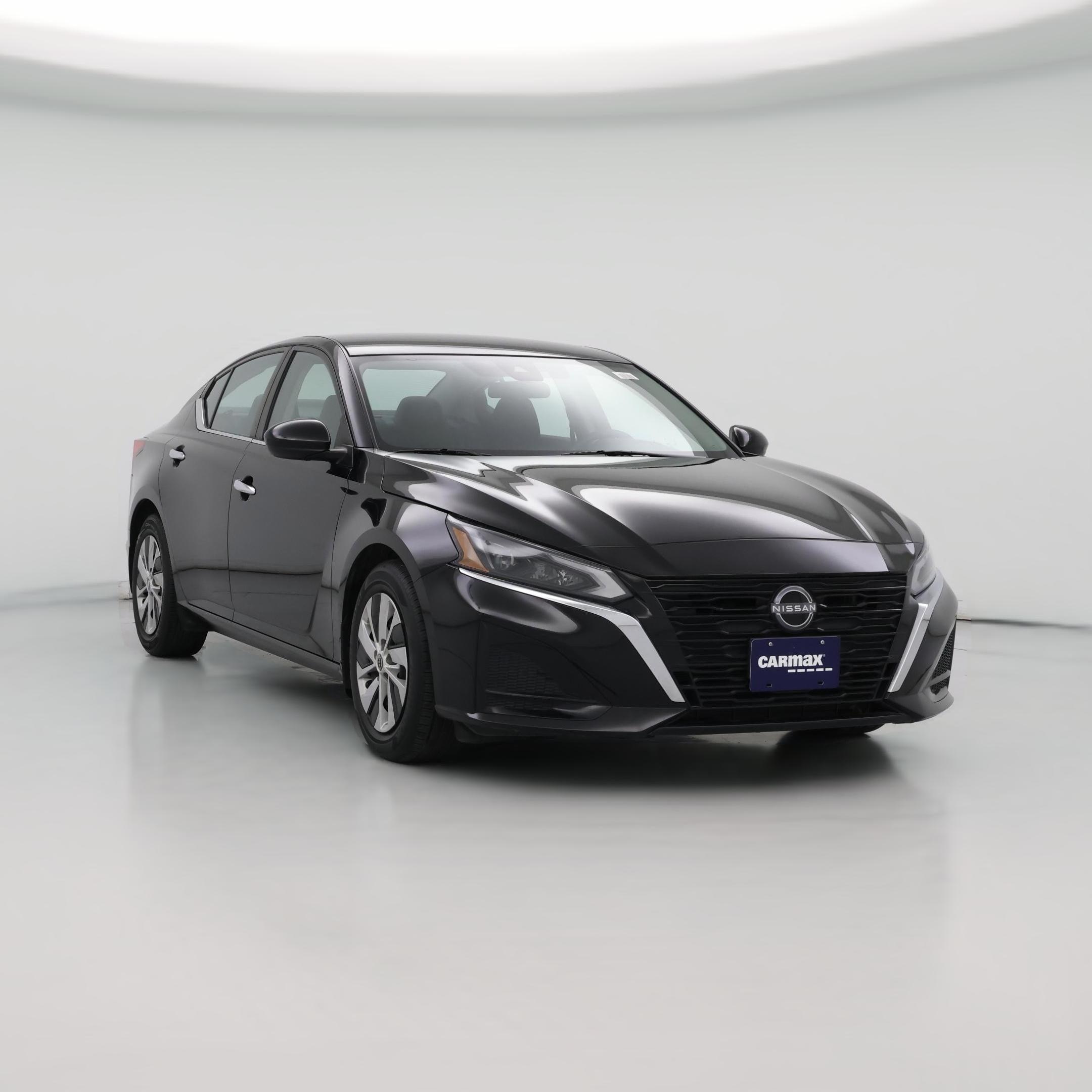 Thumbnail: 2023 Nissan Altima - 1