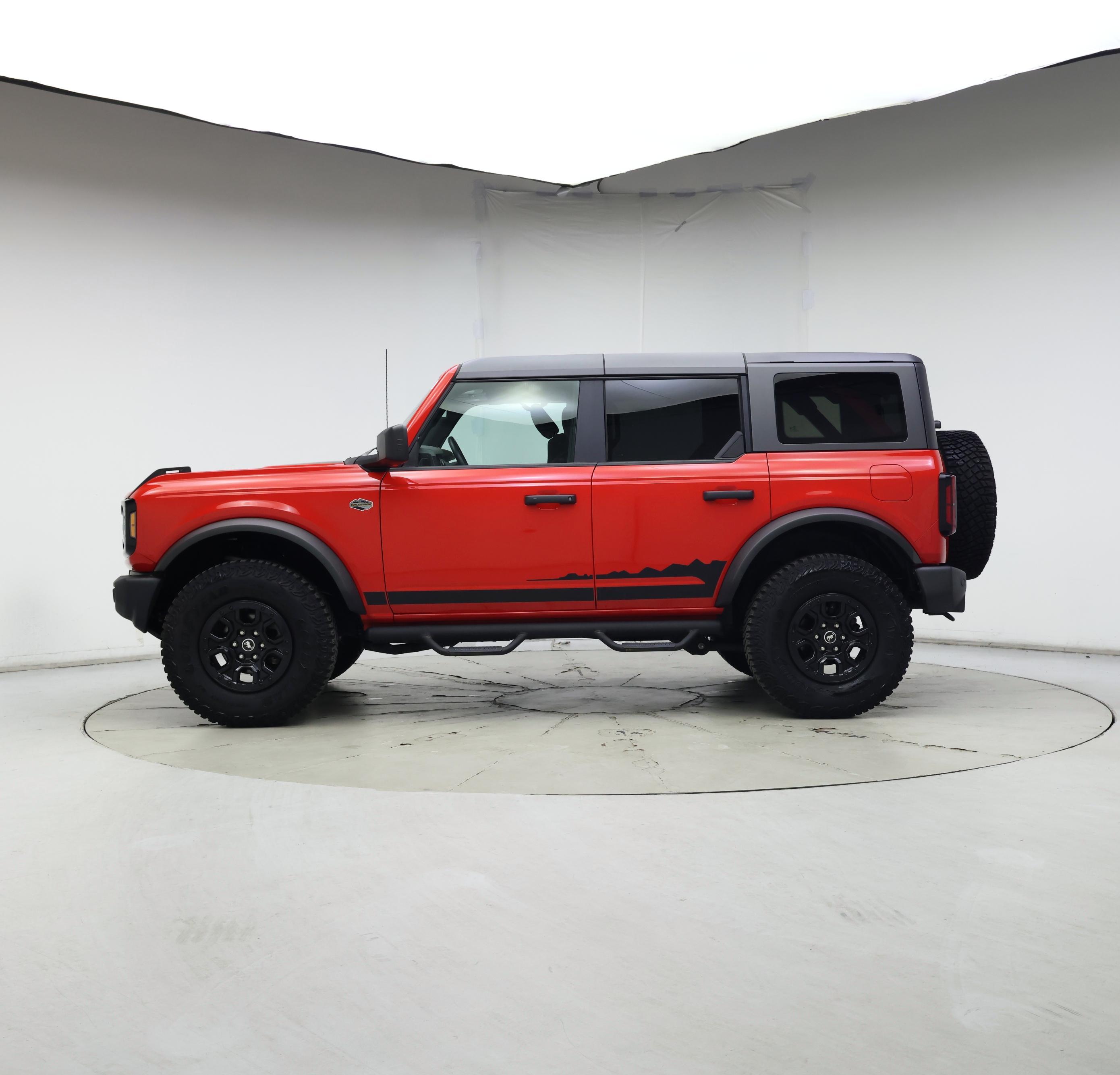 Thumbnail: 2022 Ford Bronco - 3