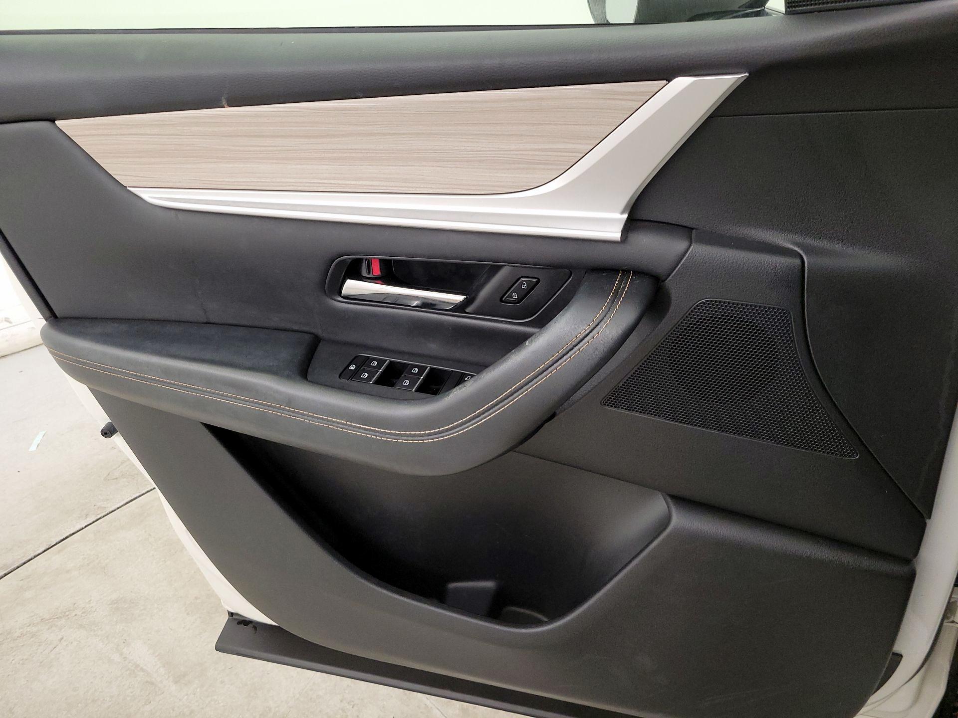 Thumbnail: 2024 Mazda CX-90 - 12