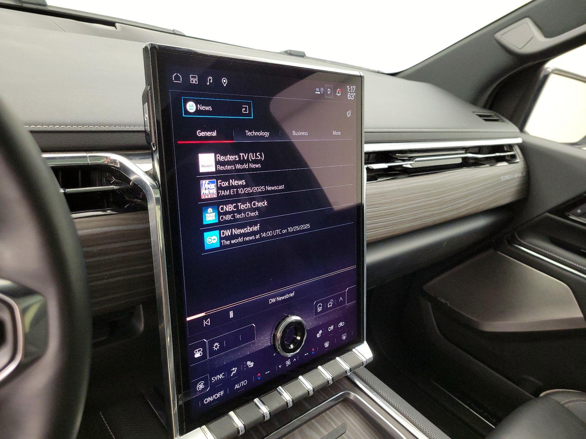 Thumbnail: 2025 GMC Sierra EV - 16