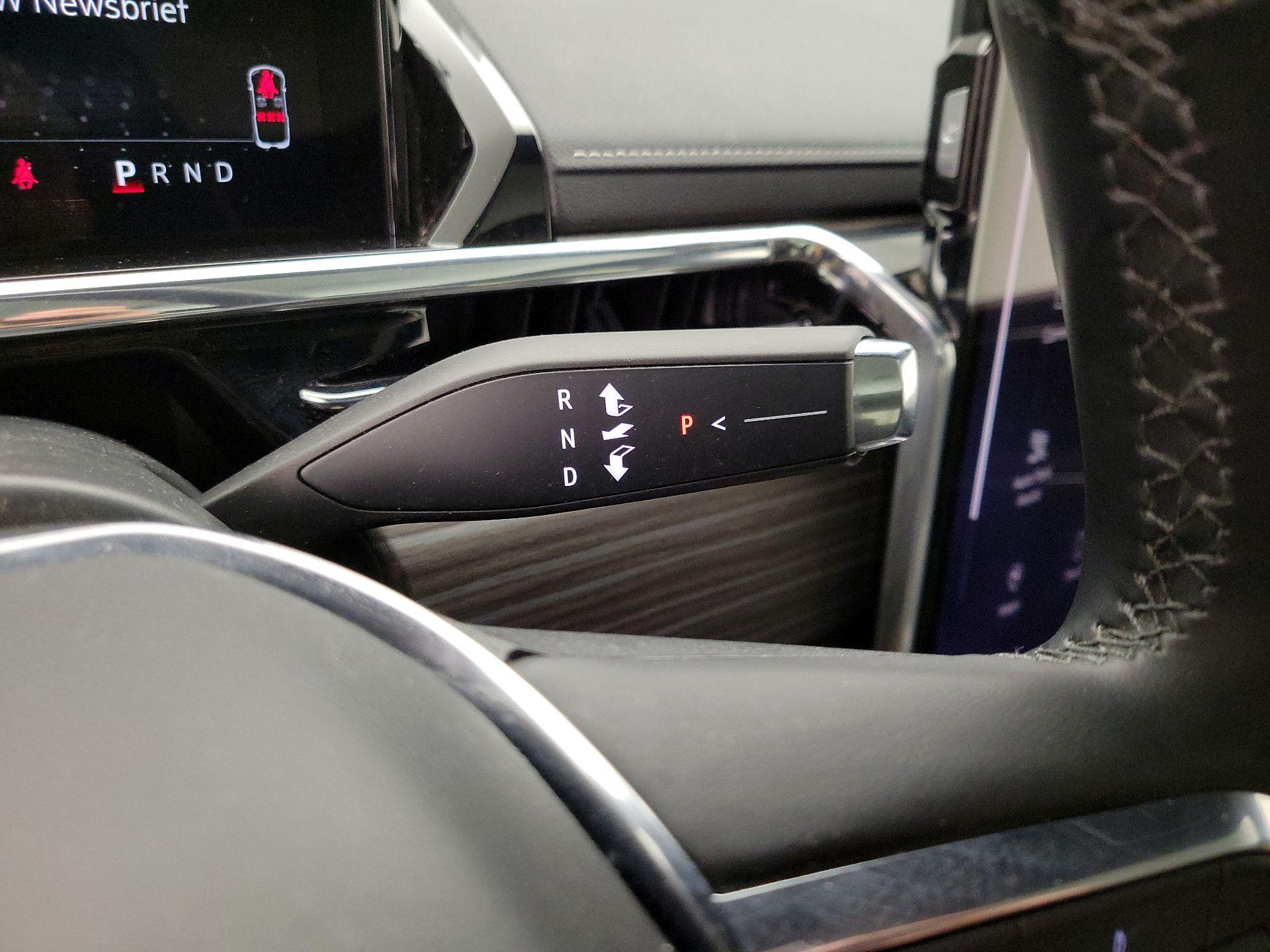 Thumbnail: 2025 GMC Sierra EV - 18