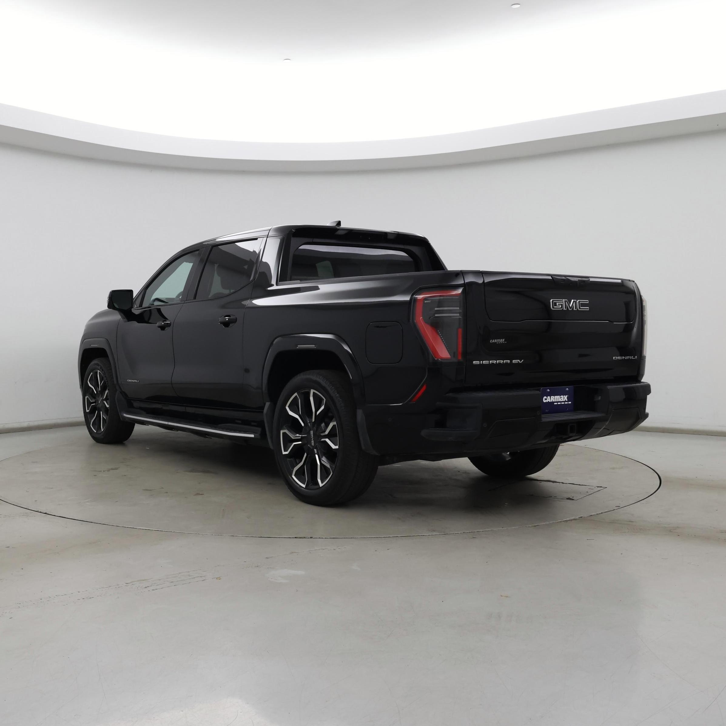 Thumbnail: 2025 GMC Sierra EV - 2