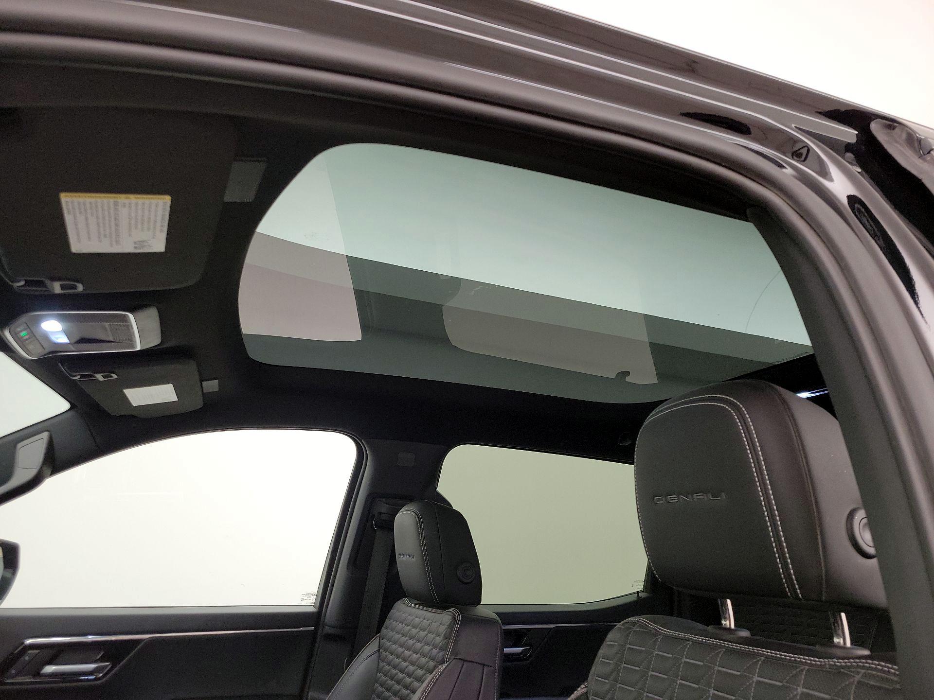 Thumbnail: 2025 GMC Sierra EV - 20