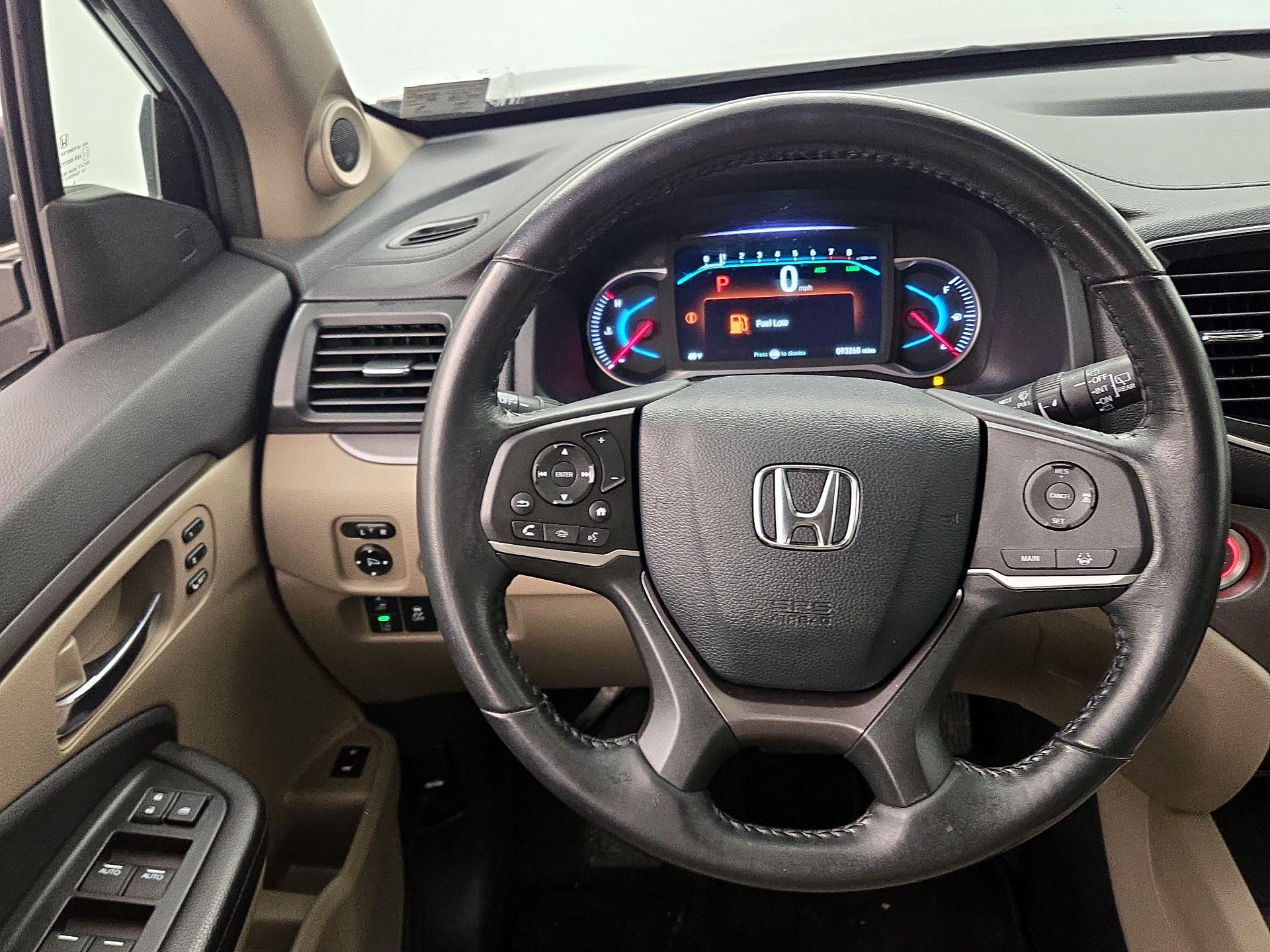 Thumbnail: 2019 Honda Pilot - 10