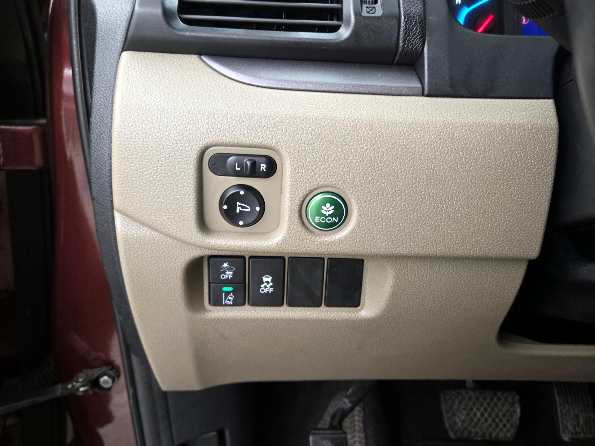 Thumbnail: 2019 Honda Pilot - 13