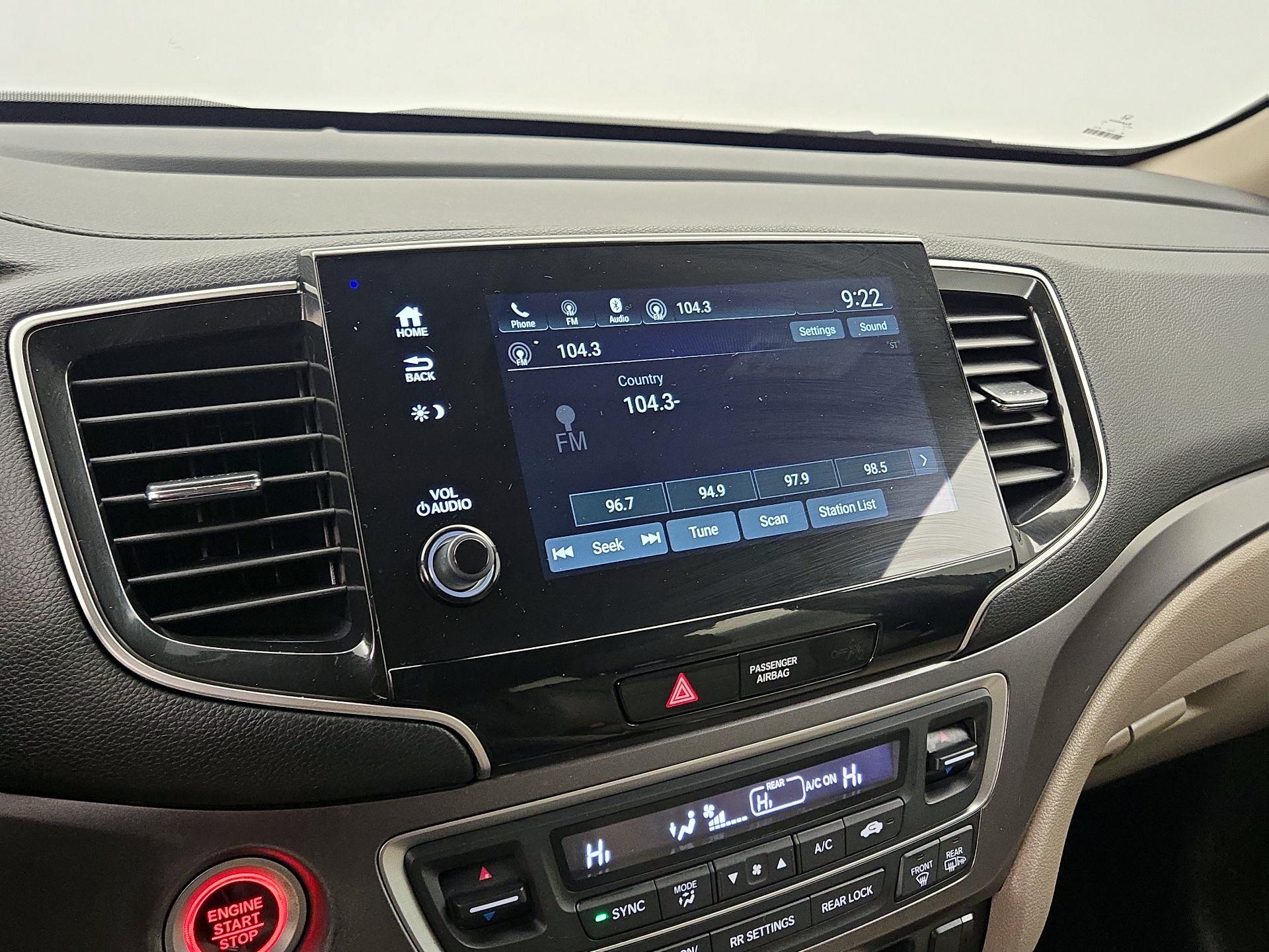 Thumbnail: 2019 Honda Pilot - 15