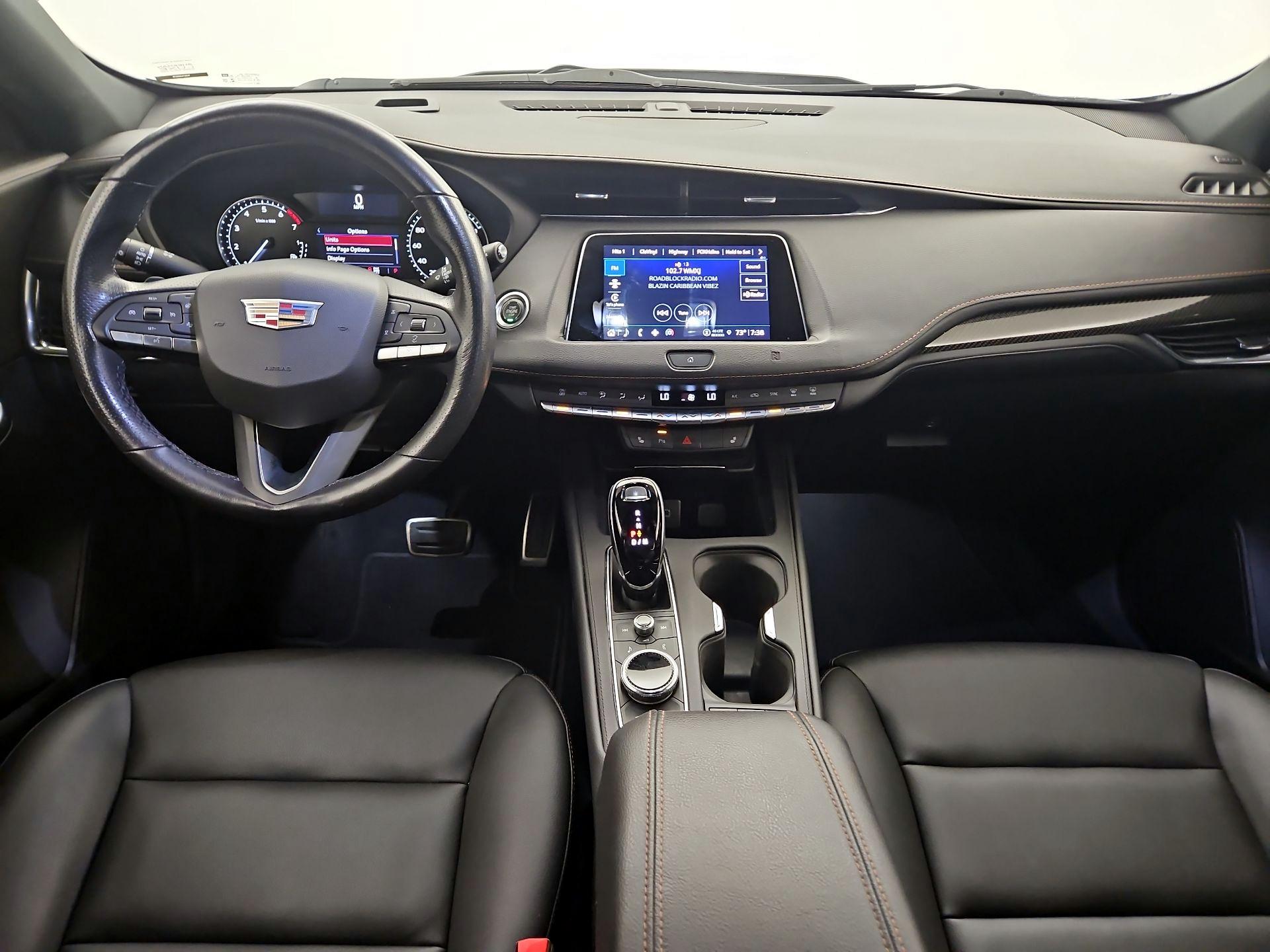 Thumbnail: 2021 Cadillac XT4 - 9