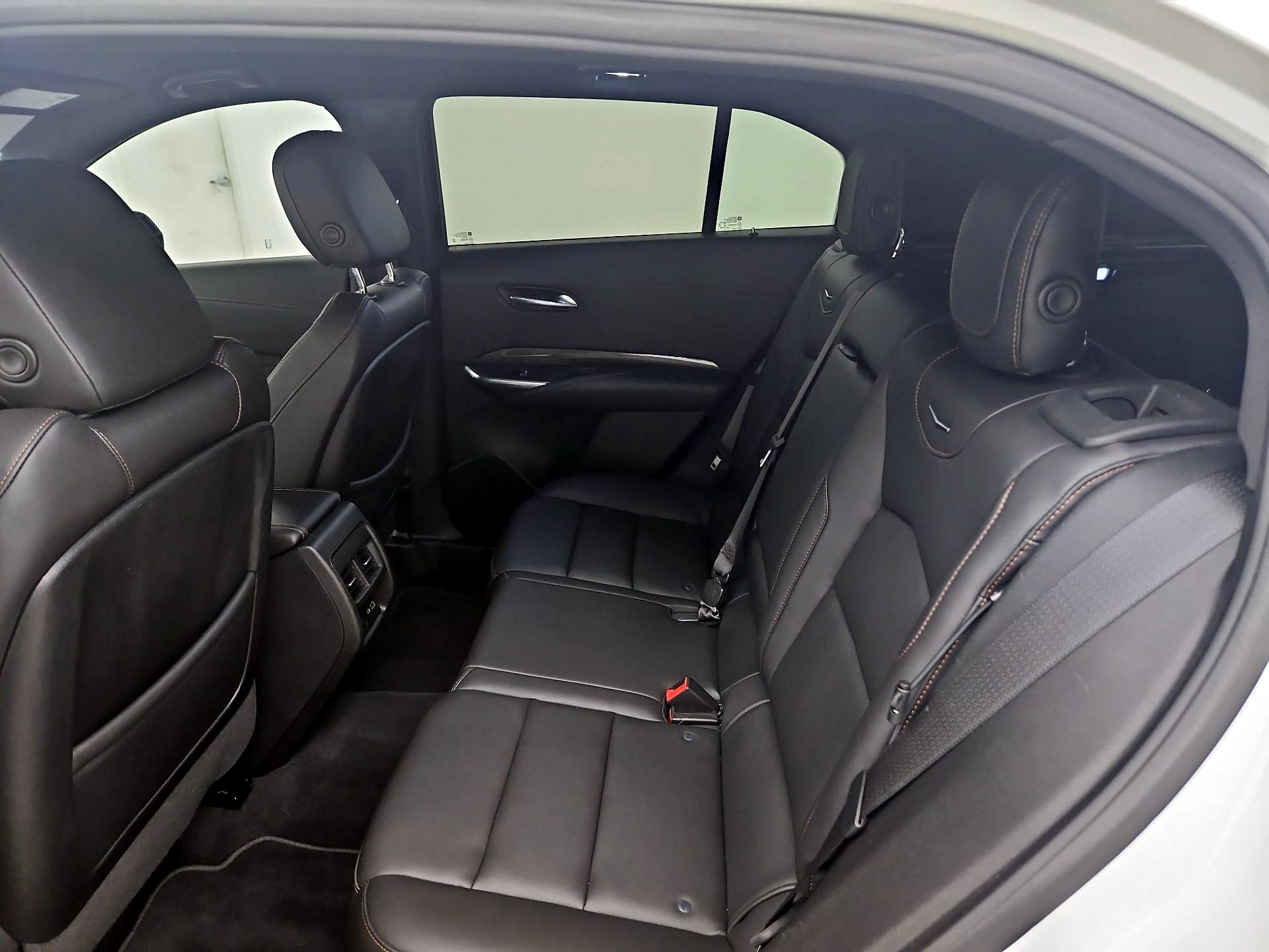 Thumbnail: 2021 Cadillac XT4 - 19