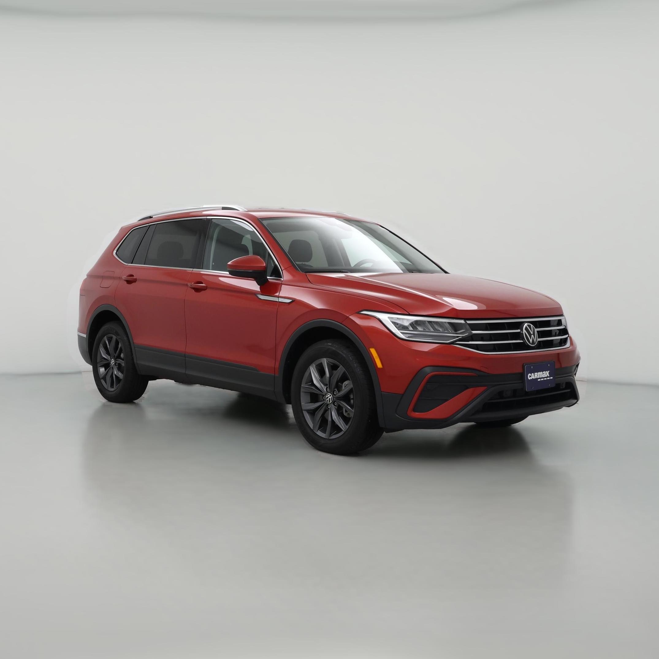Thumbnail: 2022 Volkswagen Tiguan - 1