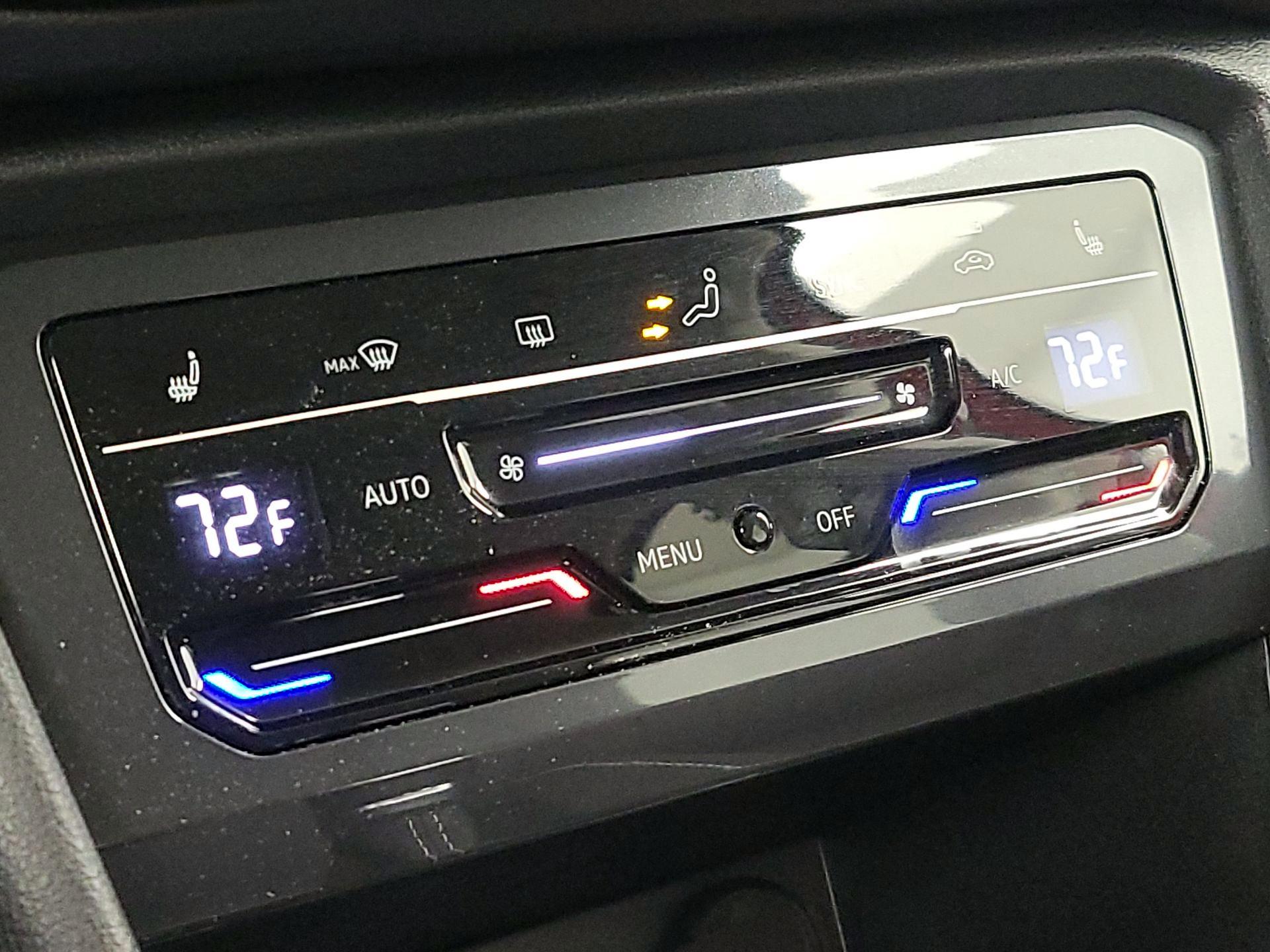 Thumbnail: 2022 Volkswagen Tiguan - 16