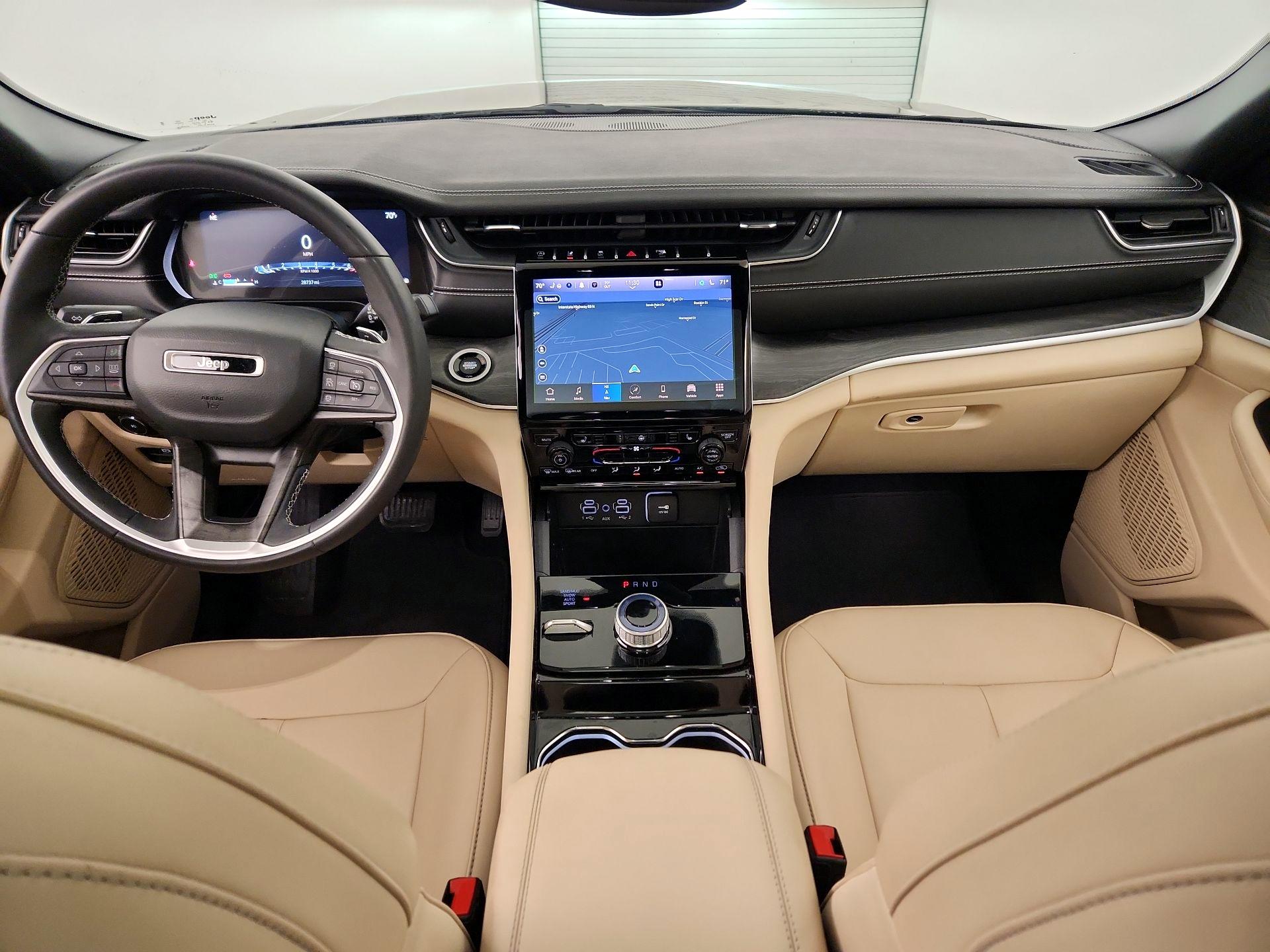 Thumbnail: 2023 Jeep Grand Cherokee - 9