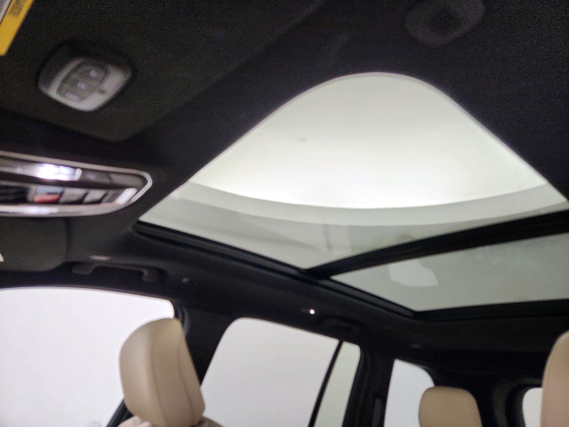 Thumbnail: 2023 Jeep Grand Cherokee - 20