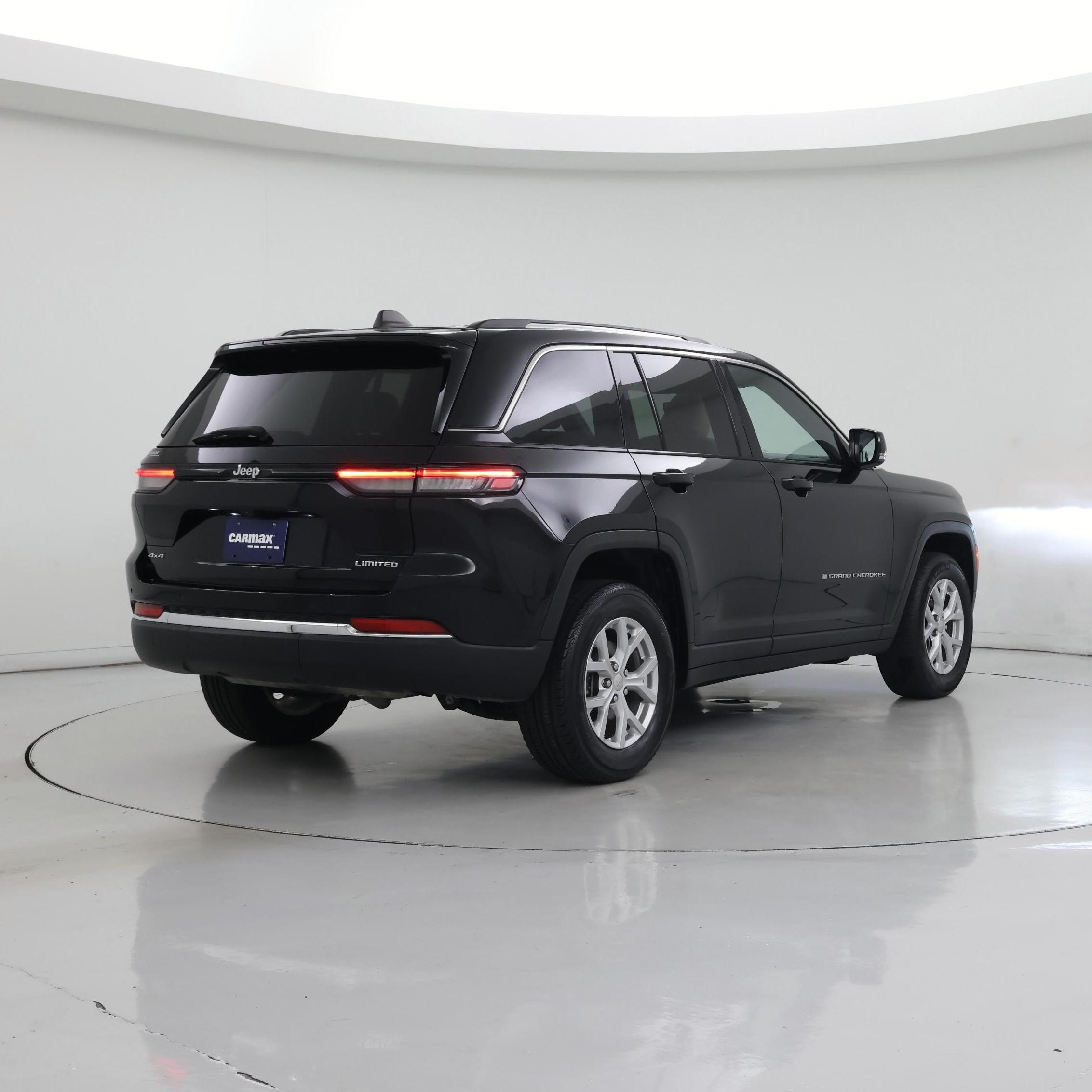 Thumbnail: 2023 Jeep Grand Cherokee - 8