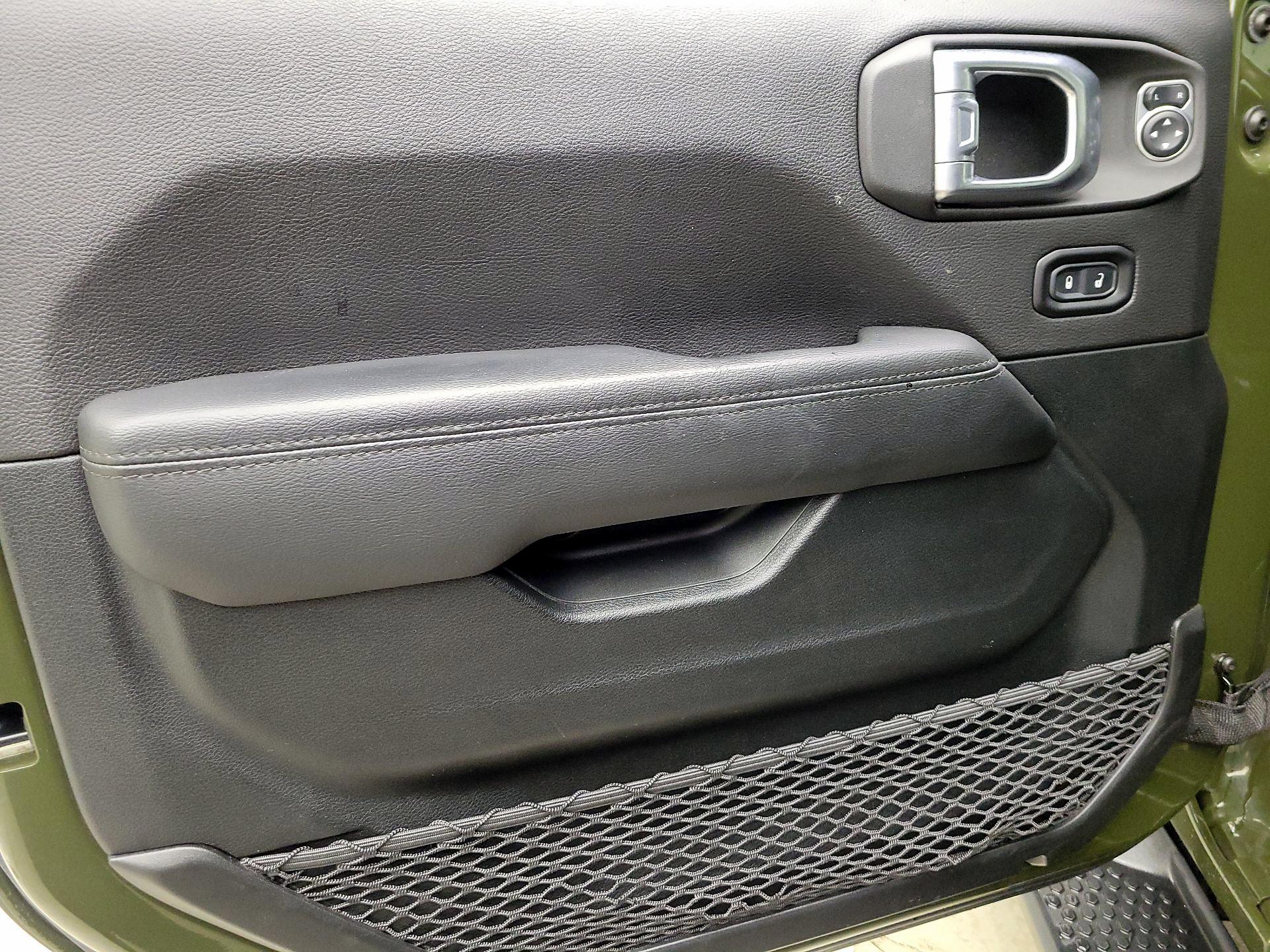 Thumbnail: 2021 Jeep Wrangler - 12