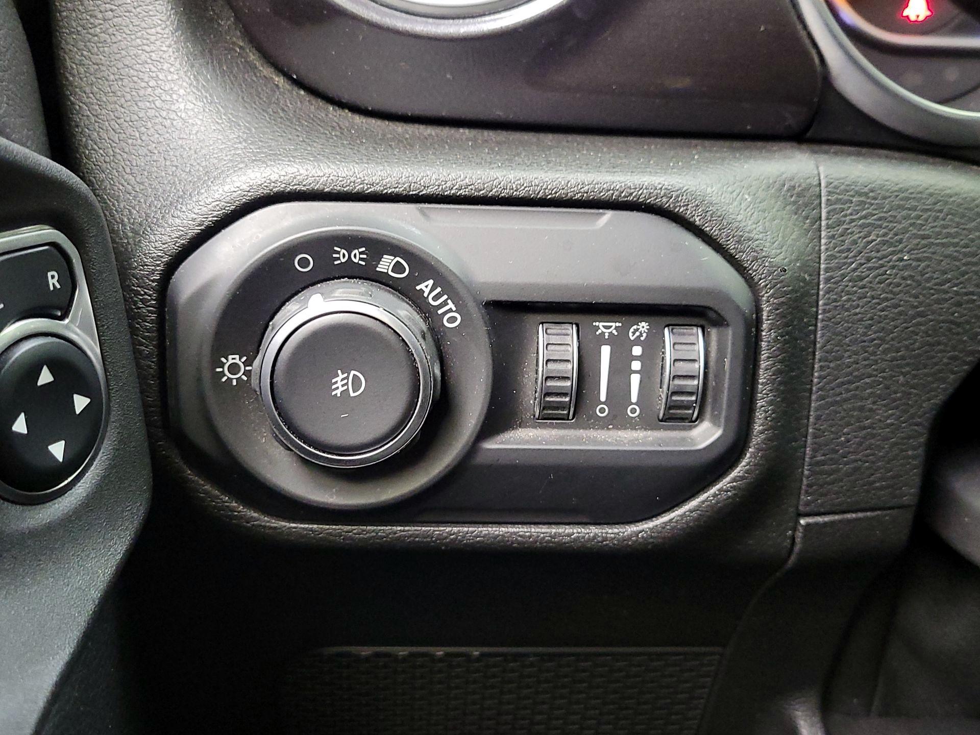 Thumbnail: 2021 Jeep Wrangler - 13