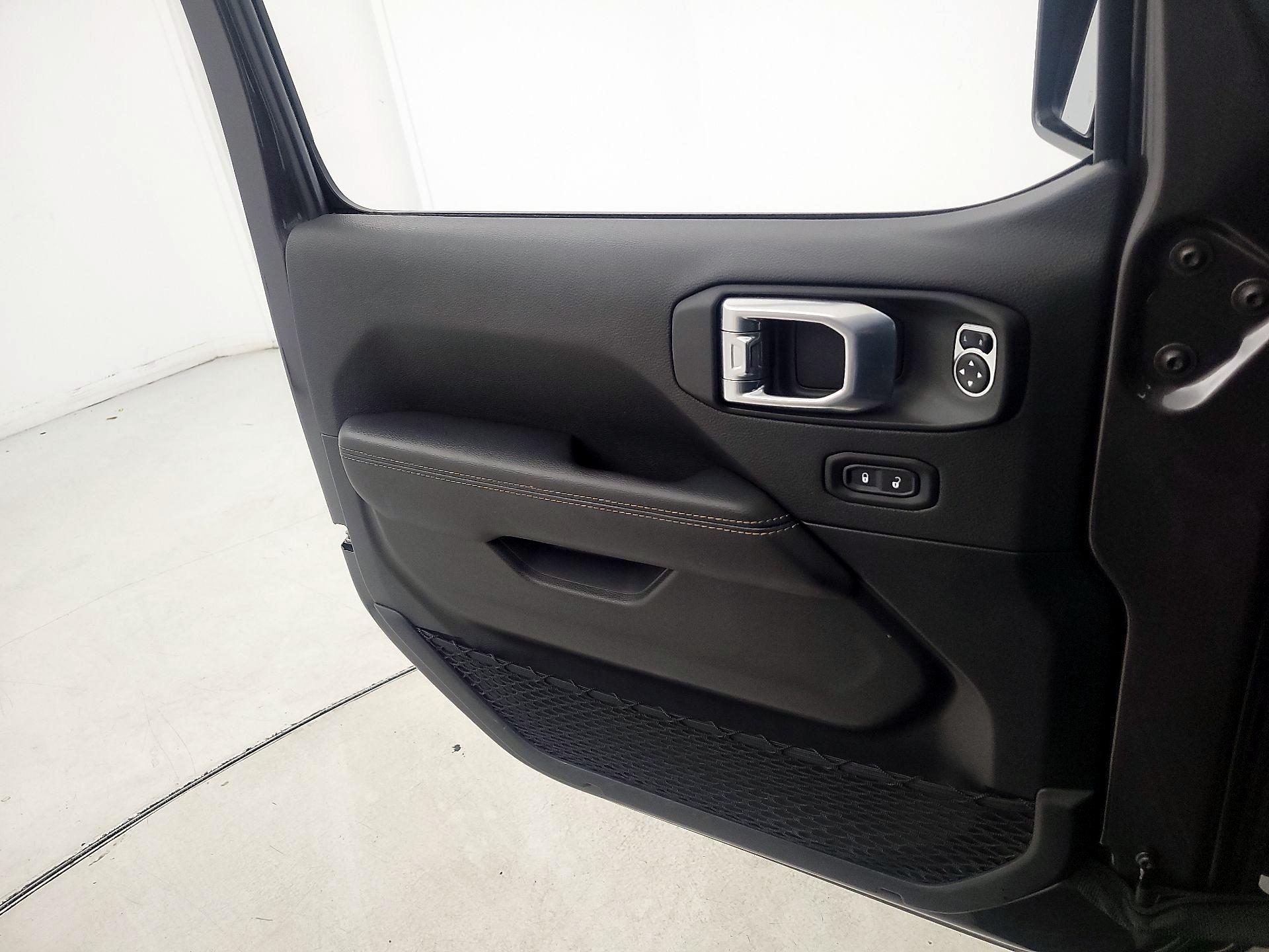 Thumbnail: 2021 Jeep Wrangler - 12