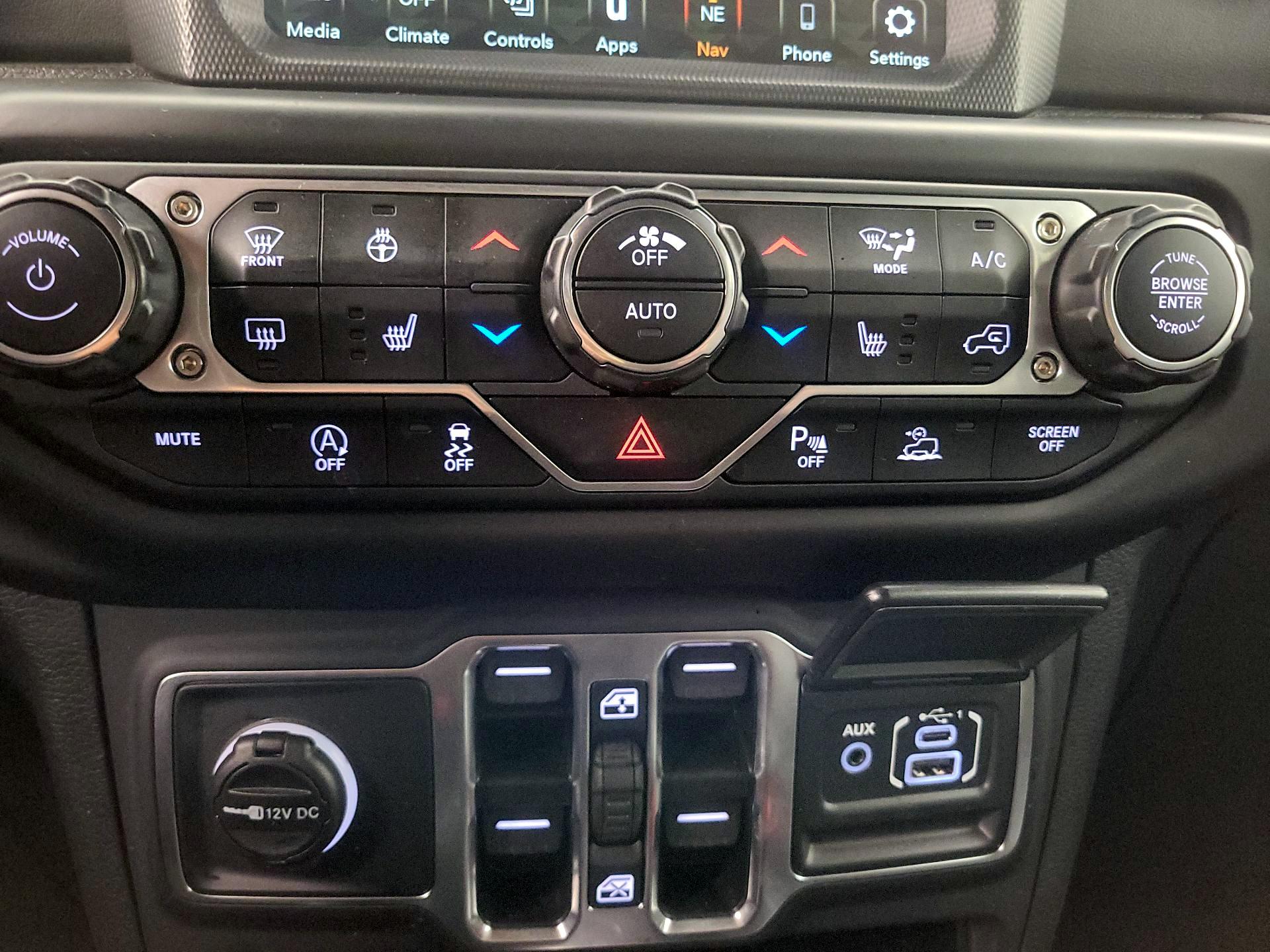 Thumbnail: 2021 Jeep Wrangler - 17