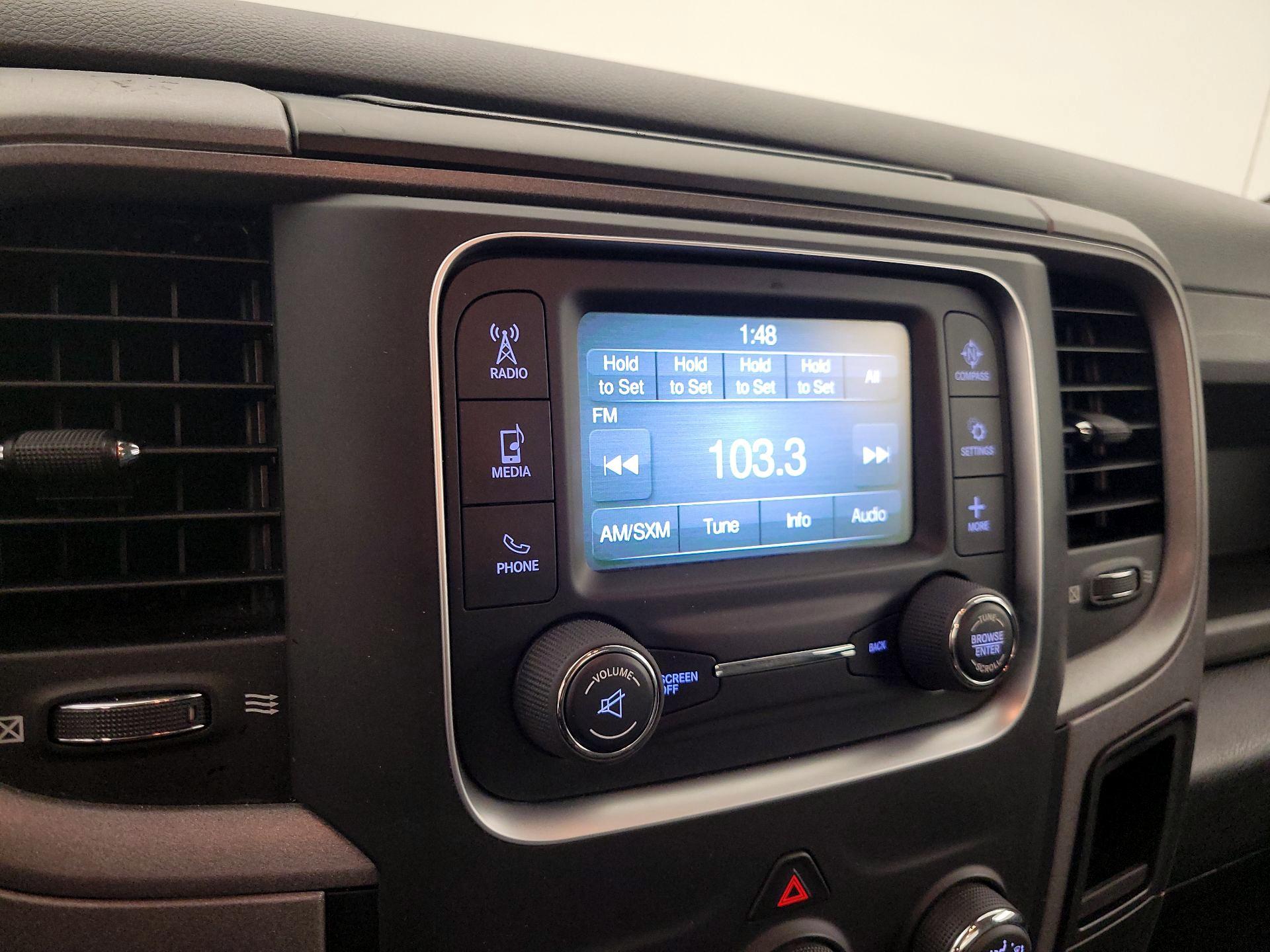 Thumbnail: 2020 RAM 1500 Classic - 15