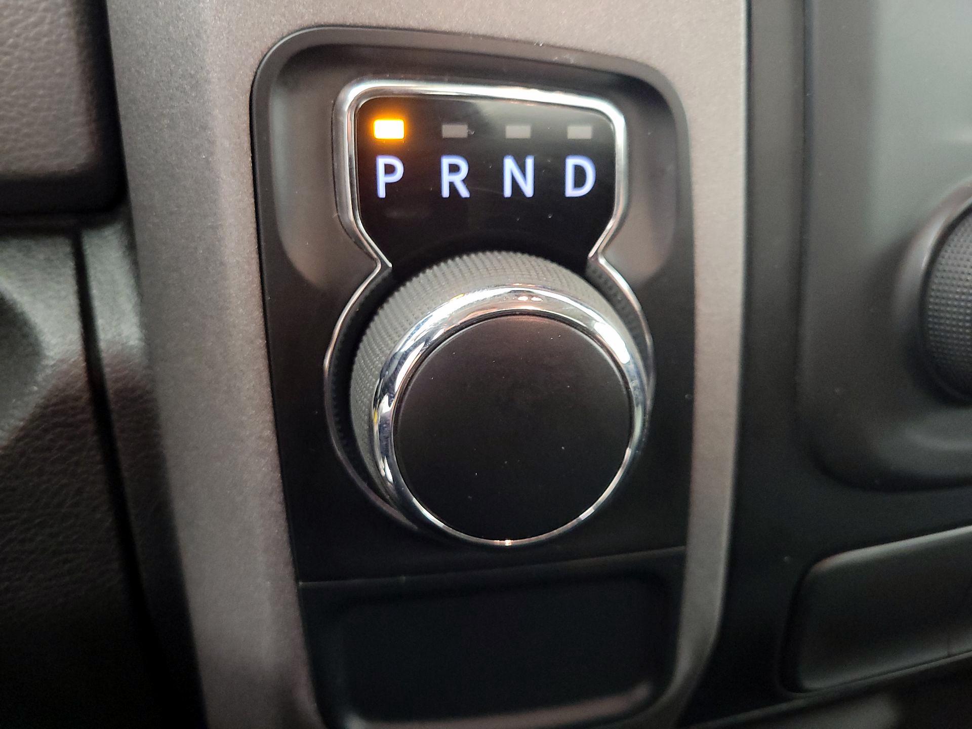 Thumbnail: 2020 RAM 1500 Classic - 17