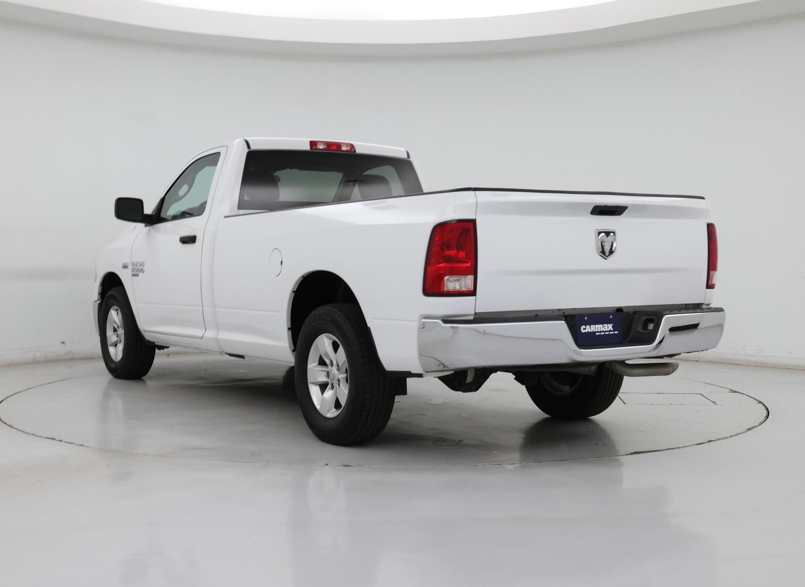 Thumbnail: 2020 RAM 1500 Classic - 2